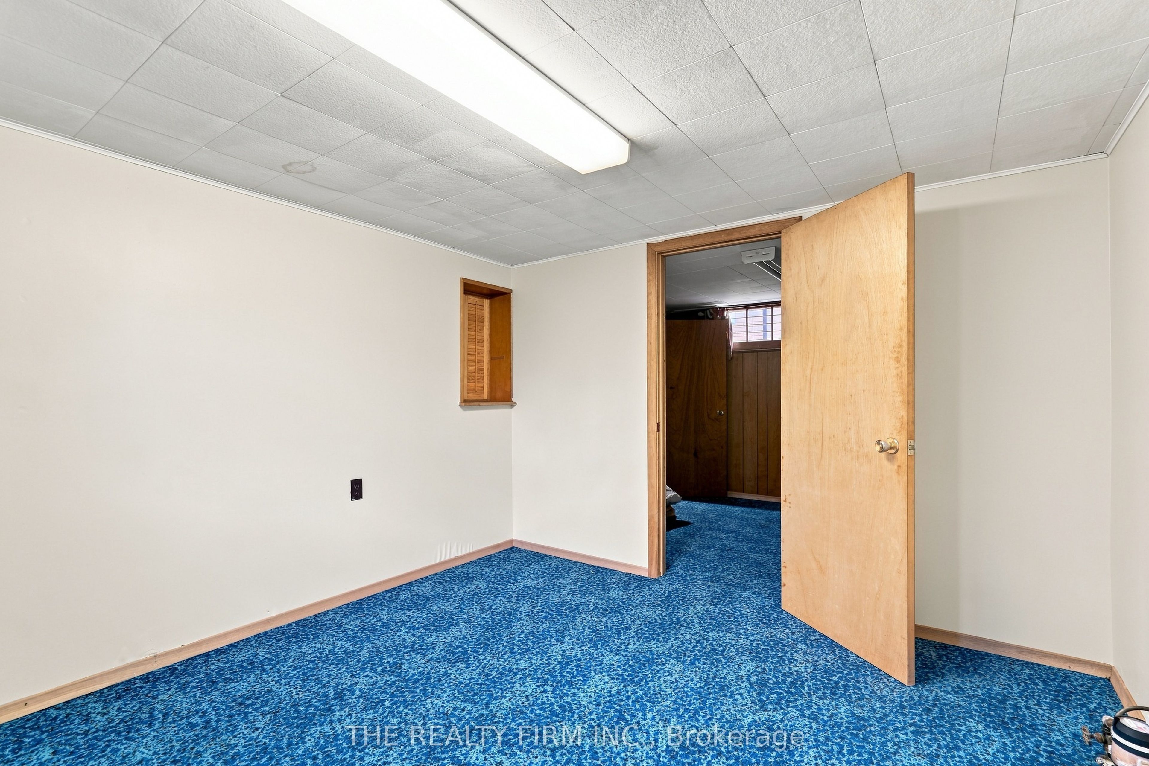 35 Wharncliffe Road S Property Photo 32