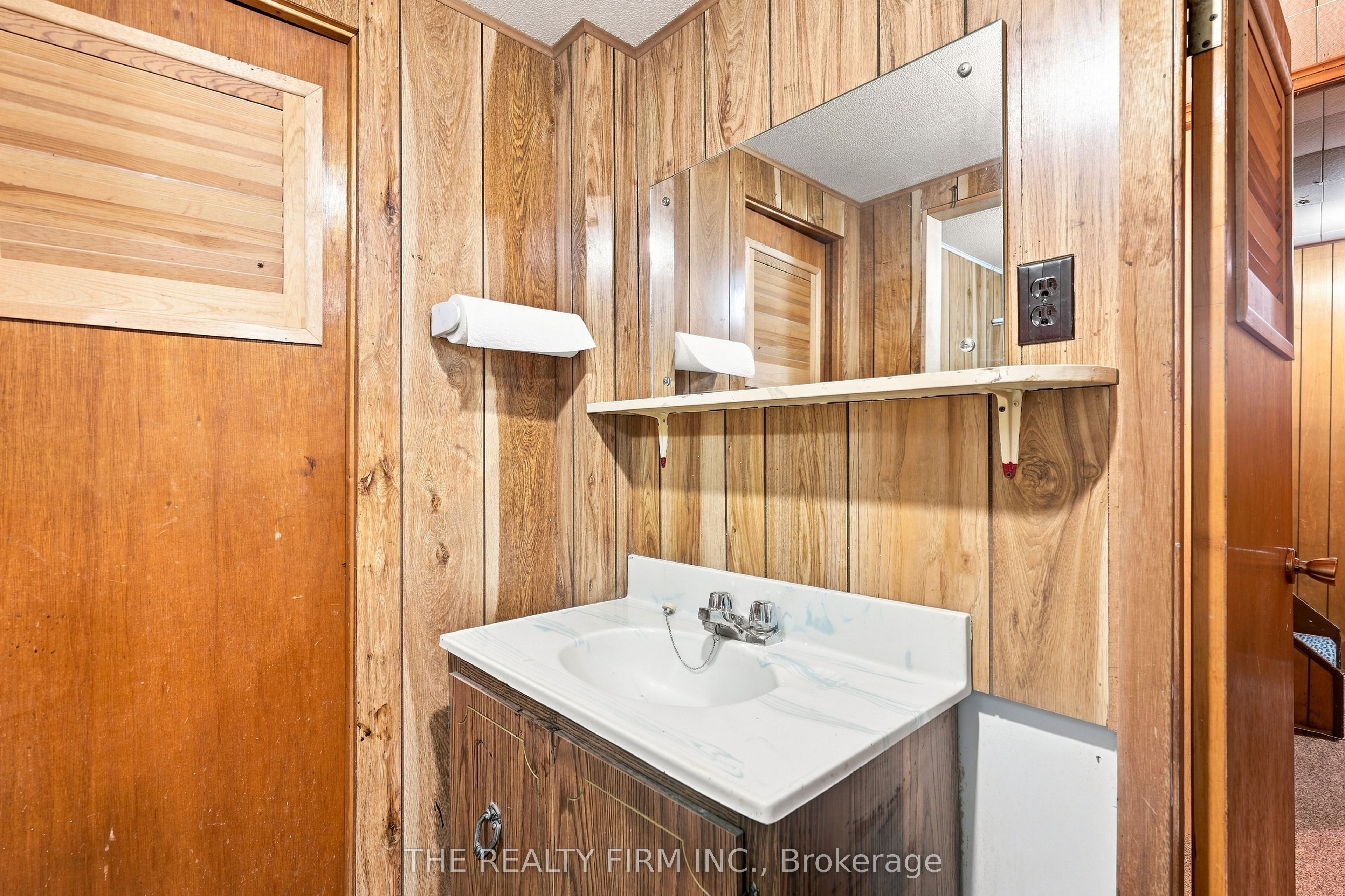 35 Wharncliffe Road S Property Photo 35