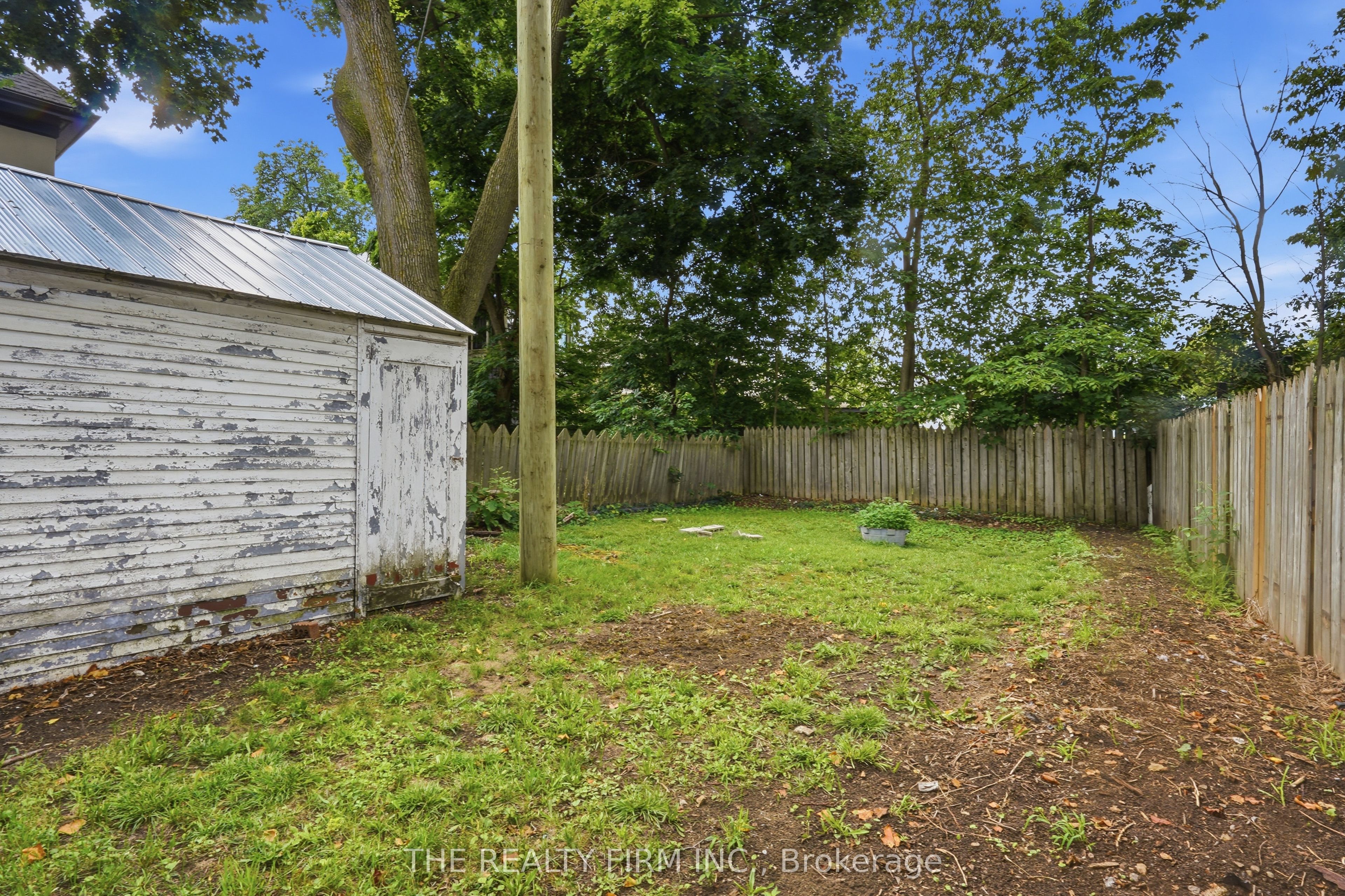 35 Wharncliffe Road S Property Photo 41