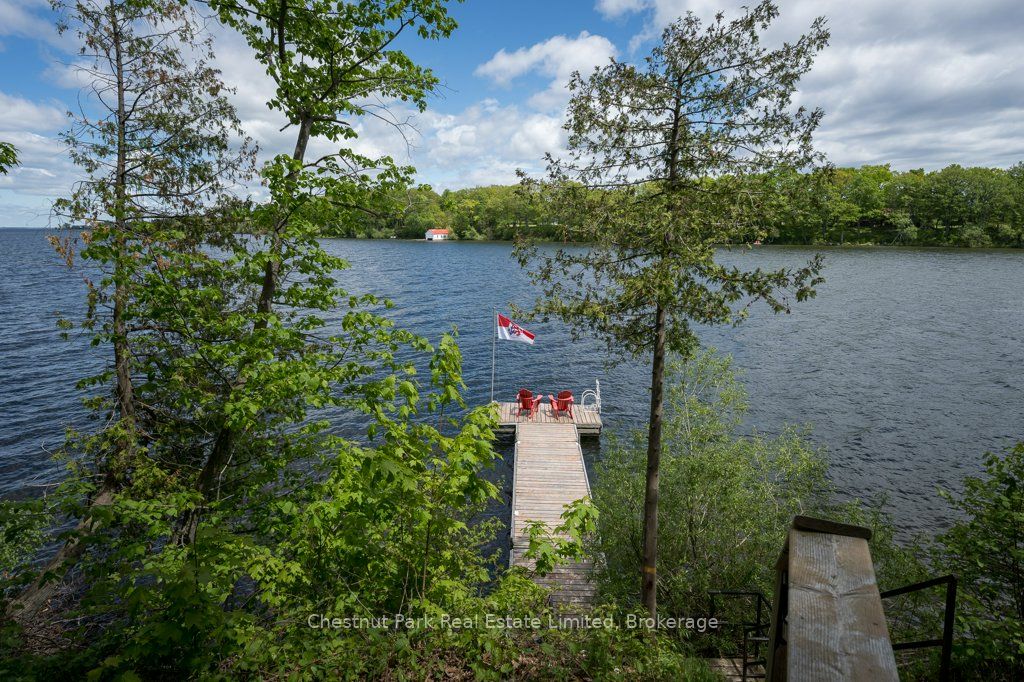 347 Prinyers Cove Crescent Property Photo 3