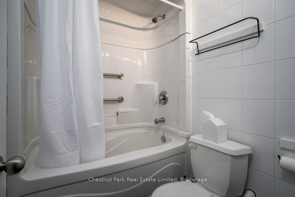 347 Prinyers Cove Crescent Property Photo 42