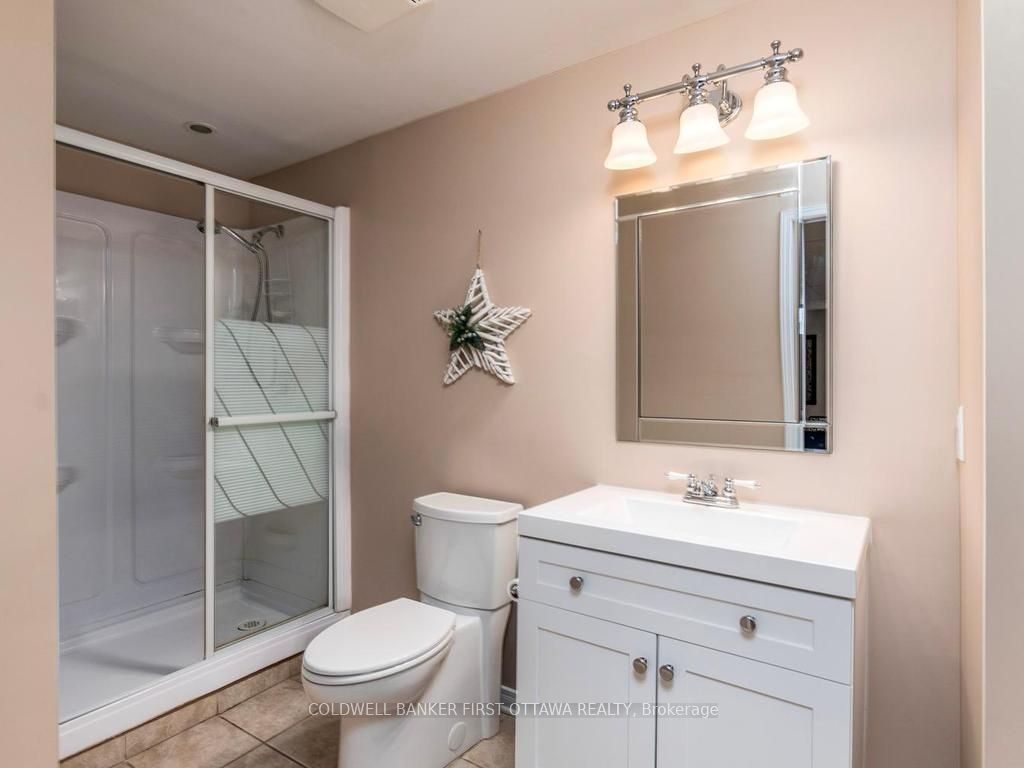 5 Hearn Crescent Property Photo 37