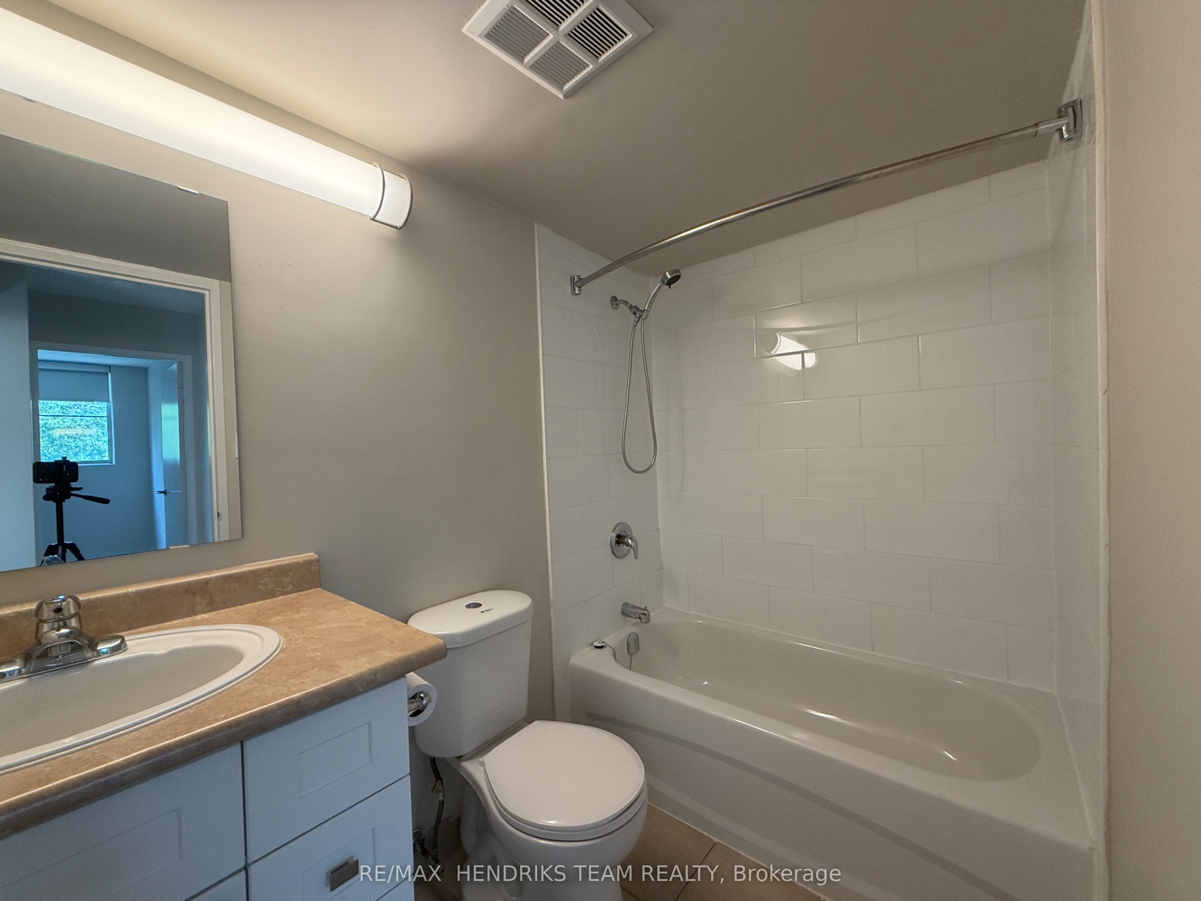 4982 Chrysler Avenue 302 Property Photo 10