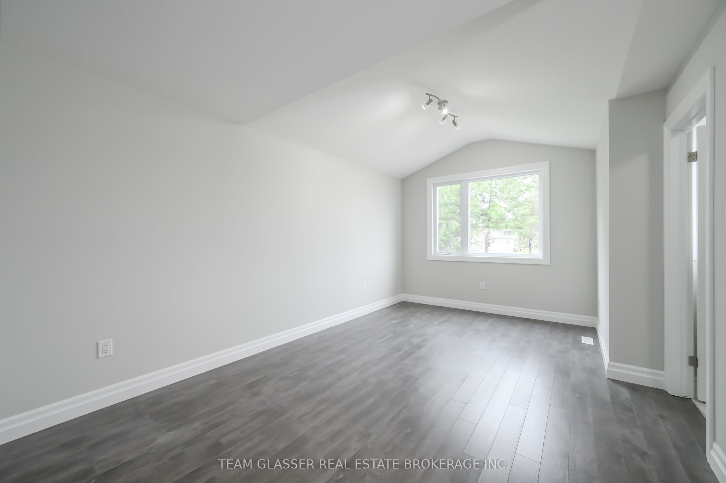 1604 Chickadee Trail Property Photo 15