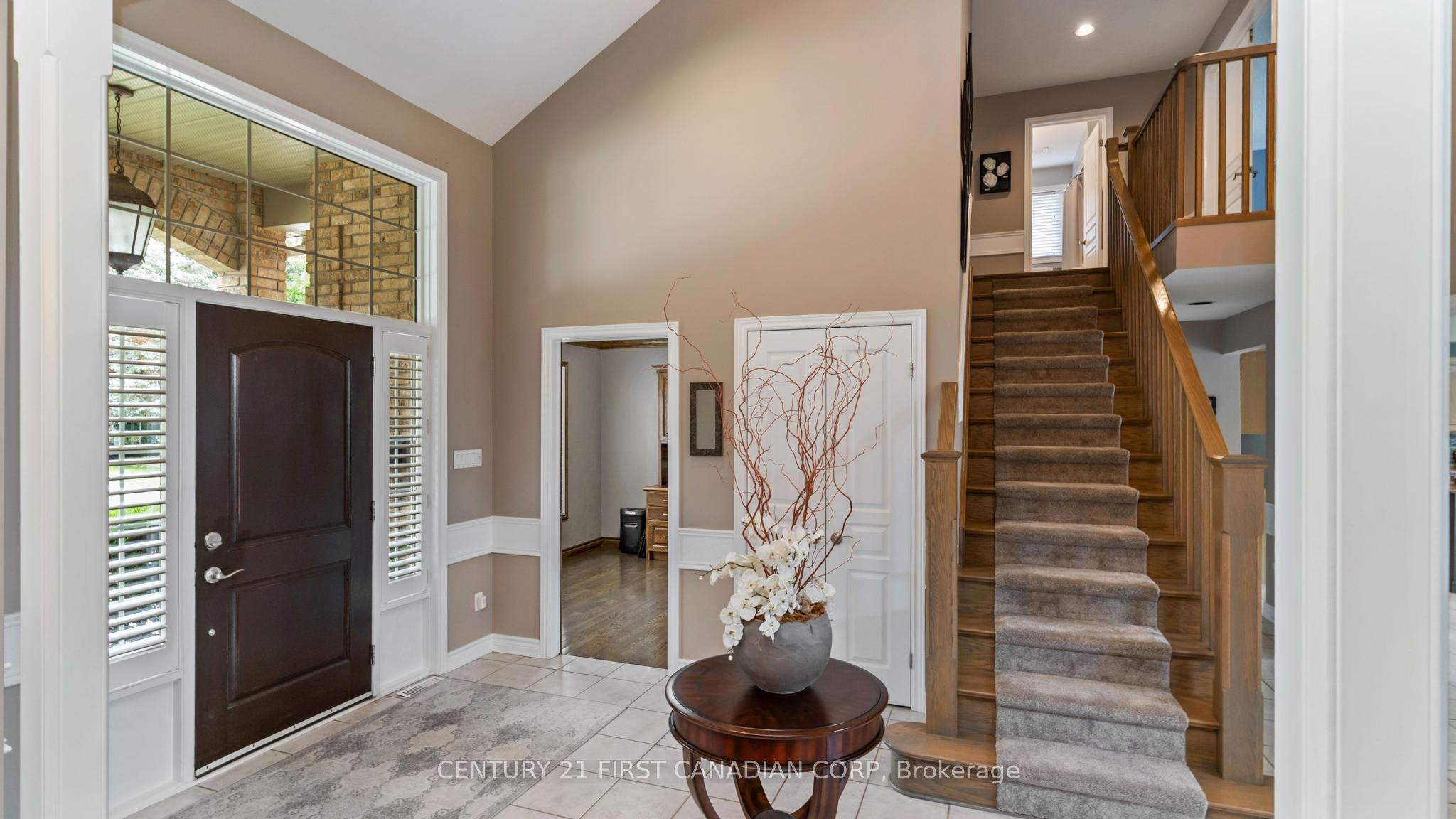 114 Longview Court Property Photo 4