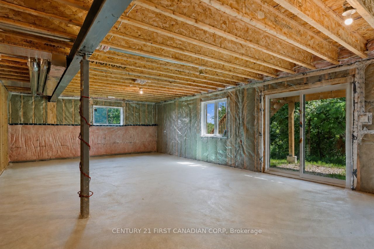 1654 Upper West Avenue Property Photo 32
