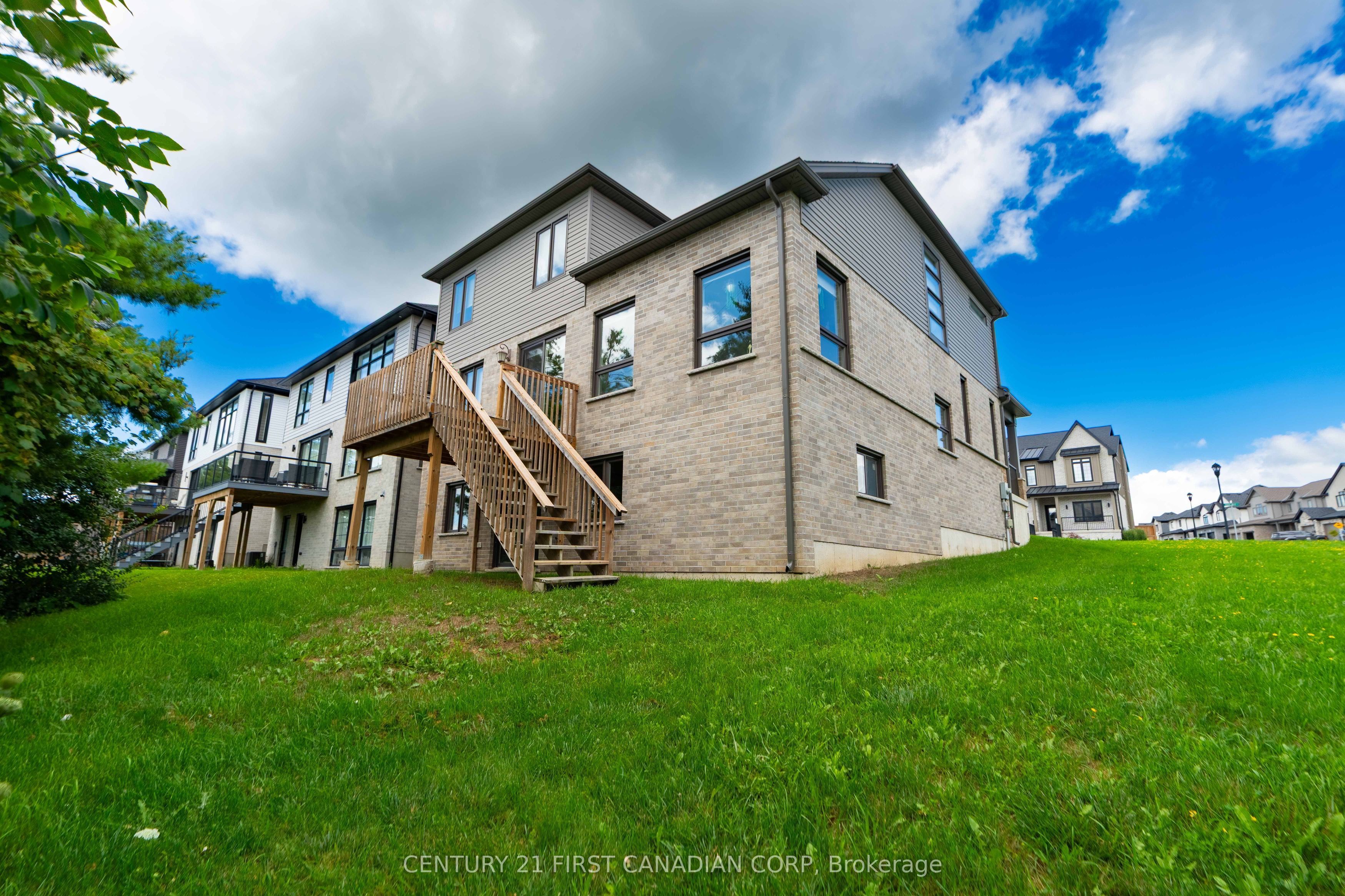 1654 Upper West Avenue Property Photo 35