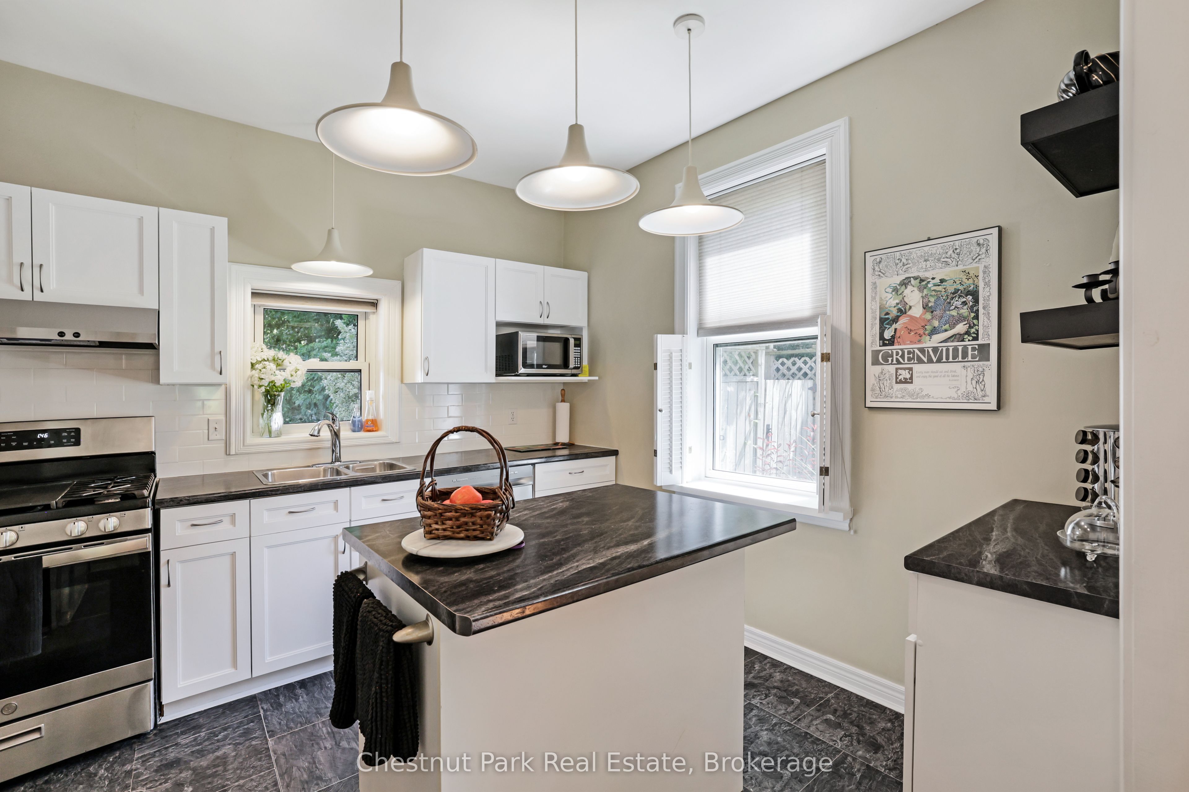 755 4th Avenue E Property Photo 14