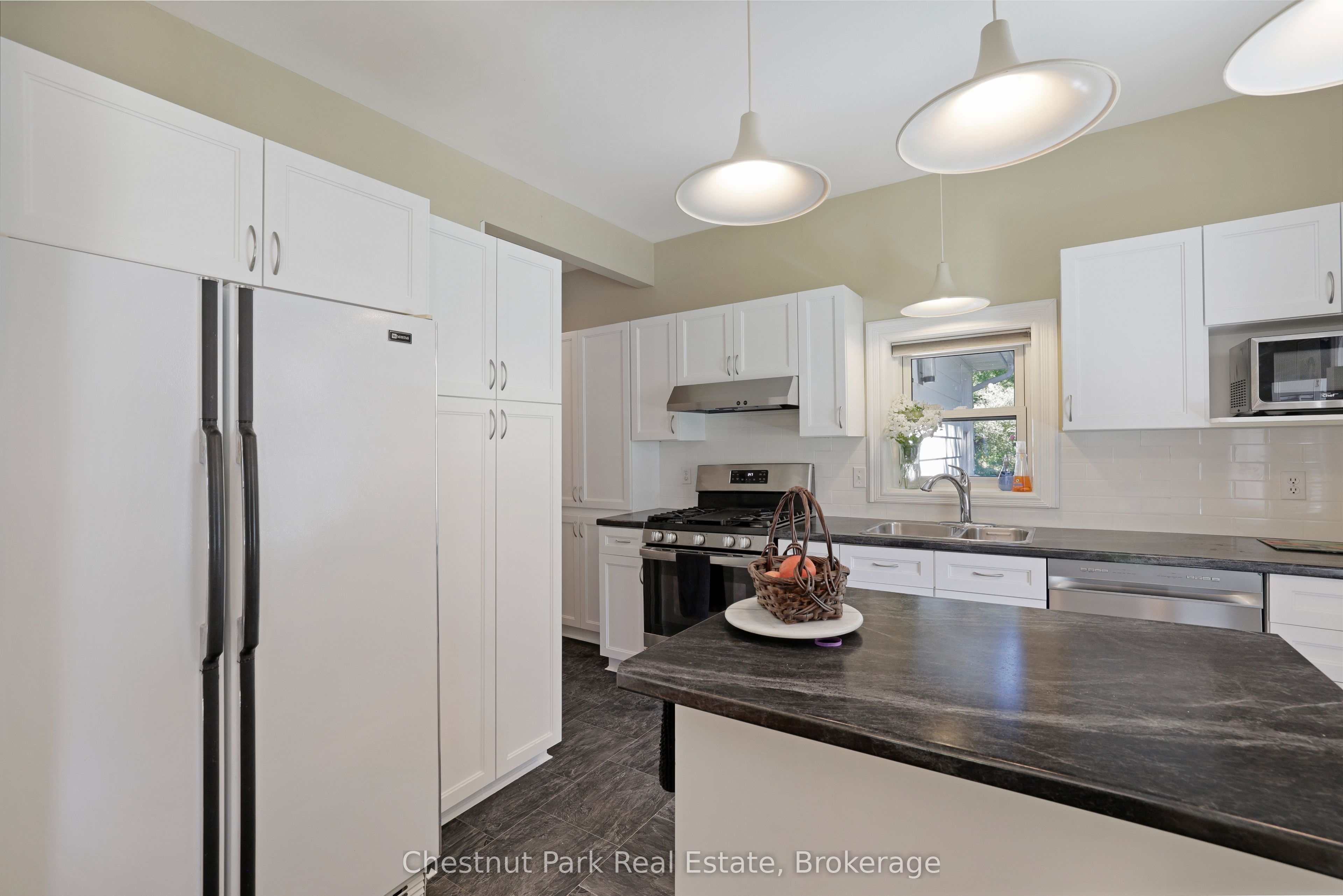 755 4th Avenue E Property Photo 15