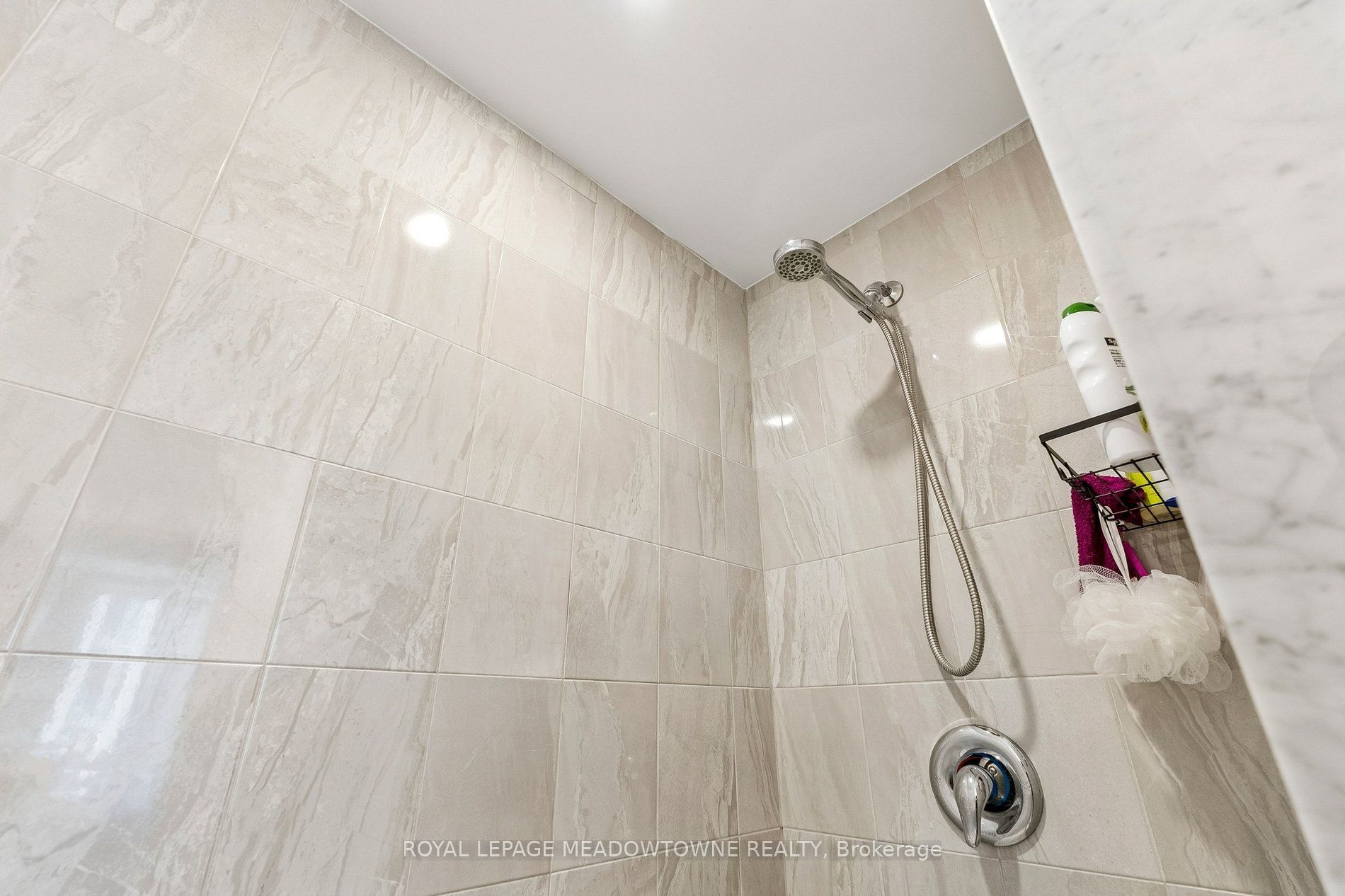 5055 Greenlane Road E 238 Property Photo 27
