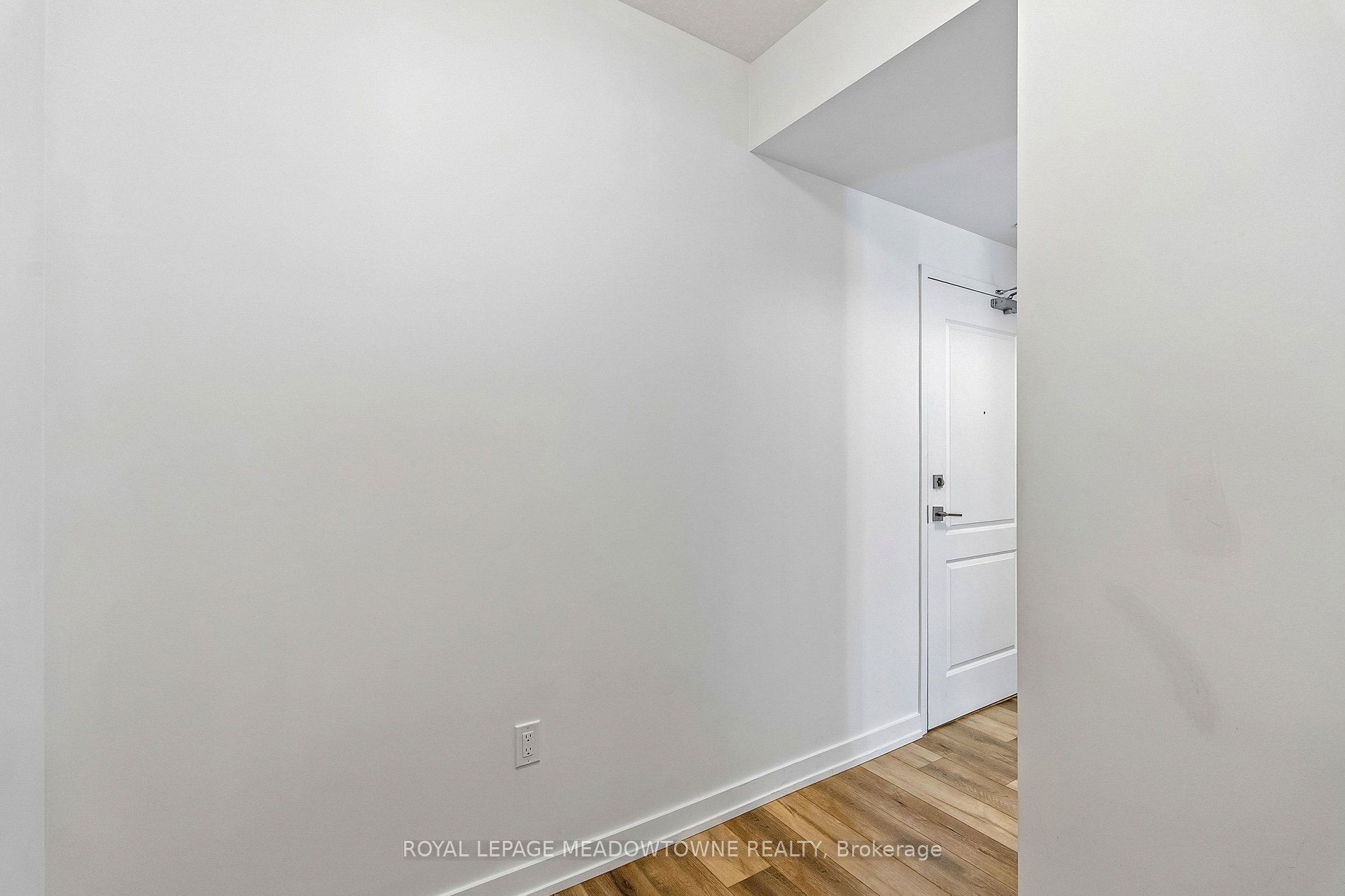 5055 Greenlane Road E 238 Property Photo 28
