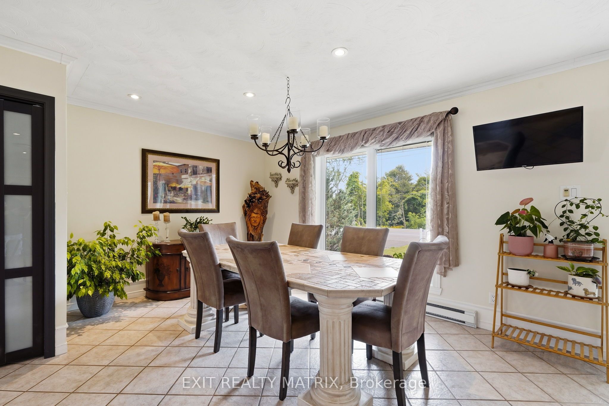 554 Front Road Property Photo 10
