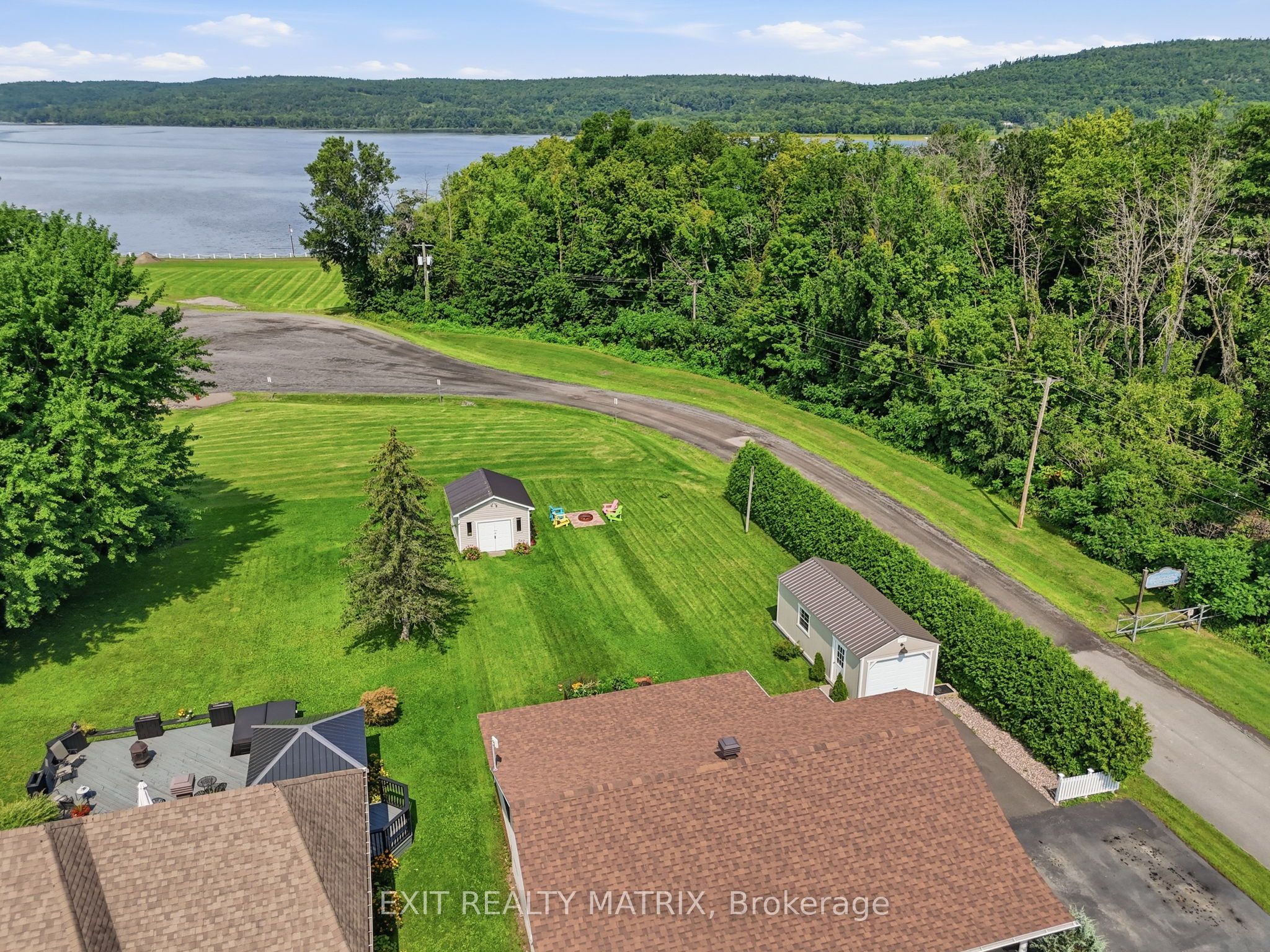 554 Front Road Property Photo 39