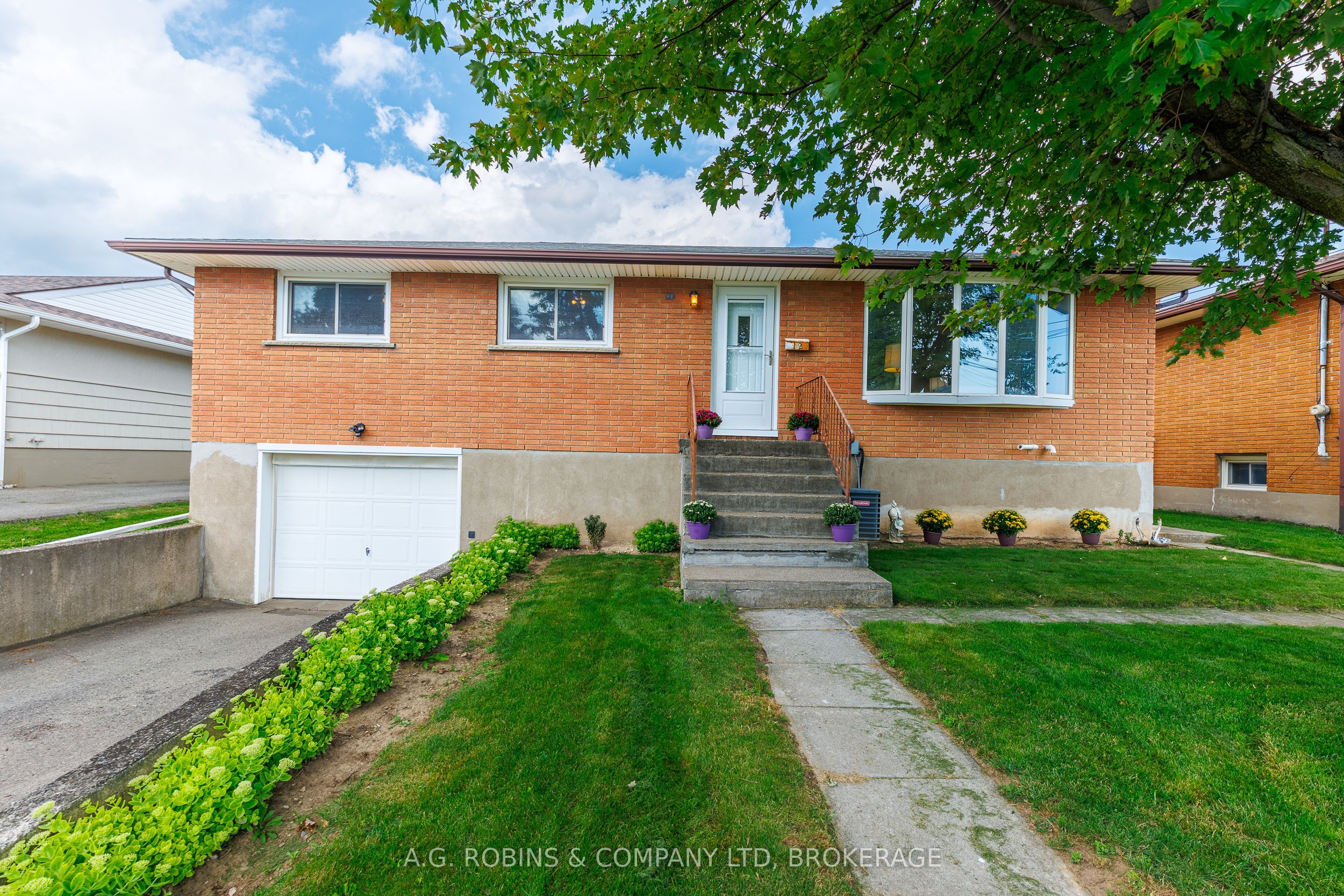12 Berkley Avenue Property Photo 2