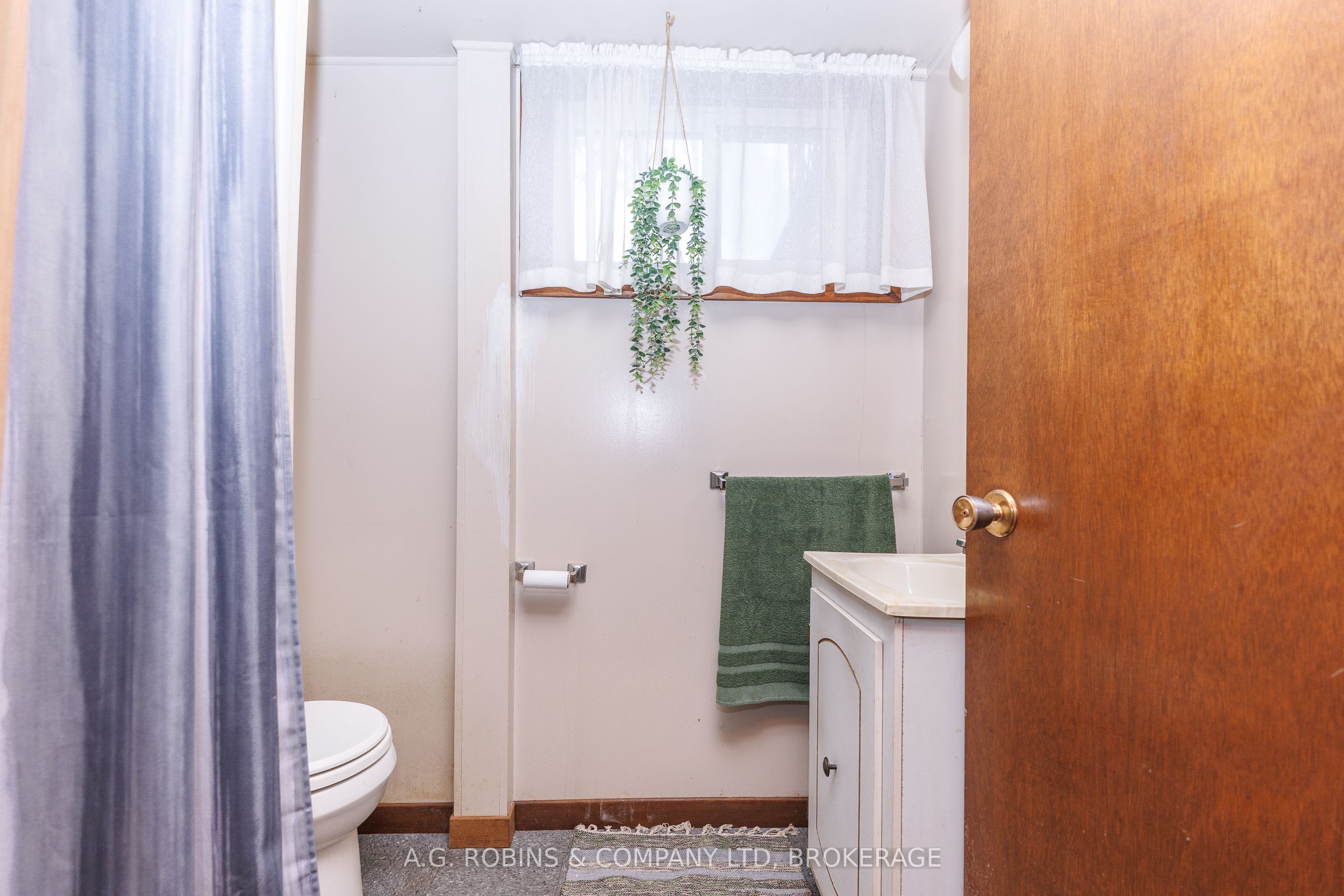 12 Berkley Avenue Property Photo 17