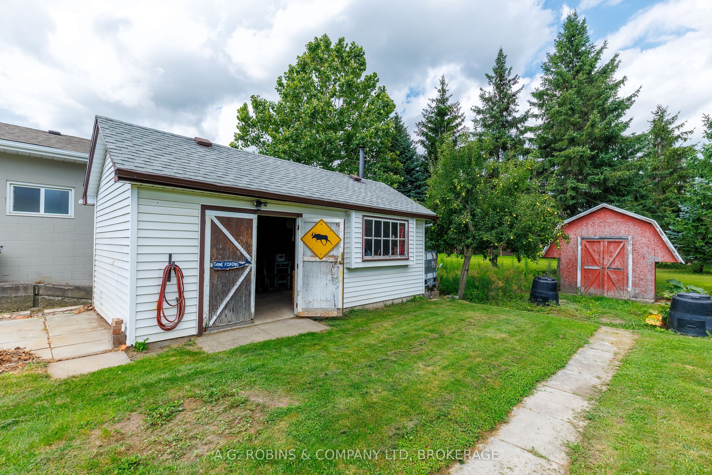 12 Berkley Avenue Property Photo 26