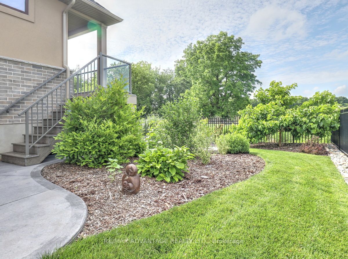 240 Edgewater Boulevard Property Photo 44