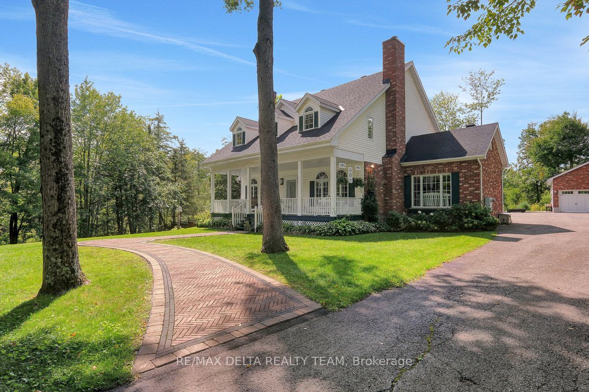 4230 Boundary Road N Property Photo 4