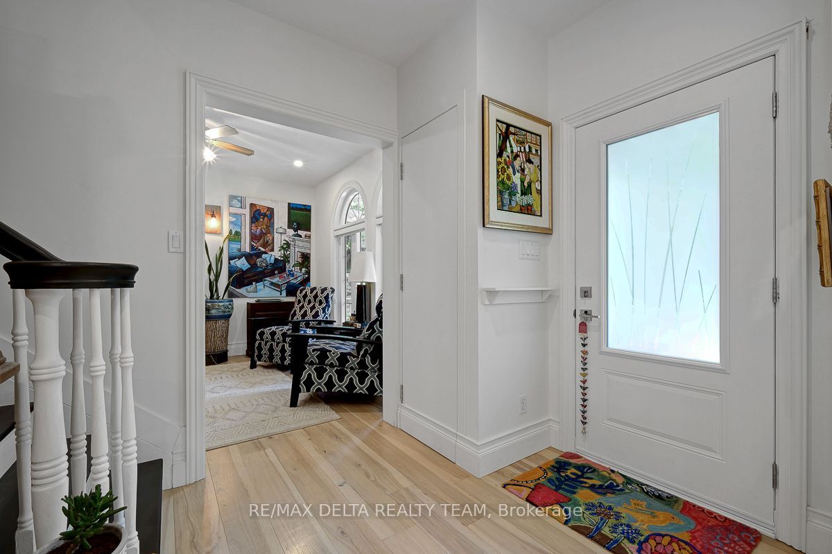 4230 Boundary Road N Property Photo 6