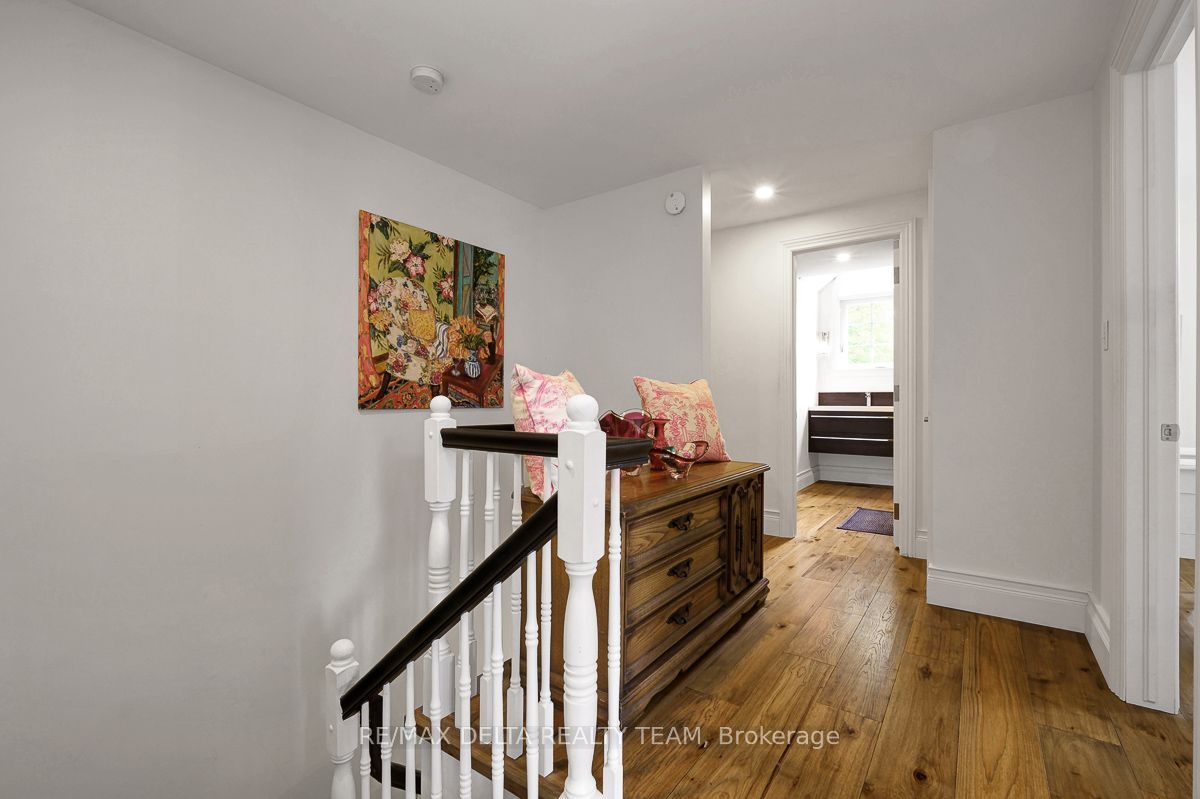 4230 Boundary Road N Property Photo 28
