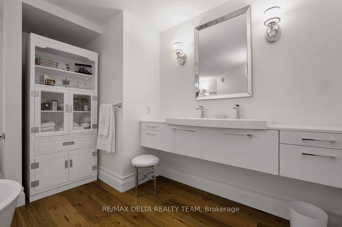 4230 Boundary Road N Property Photo 31