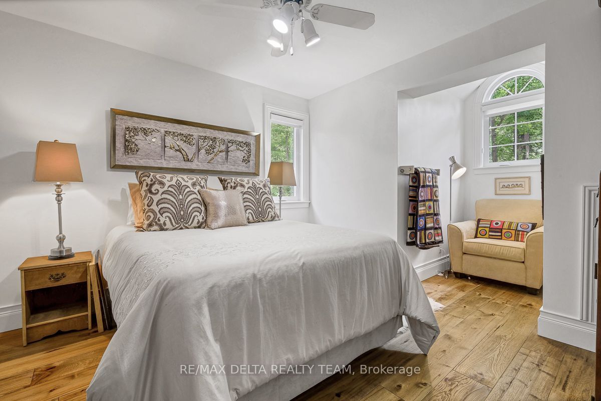 4230 Boundary Road N Property Photo 34