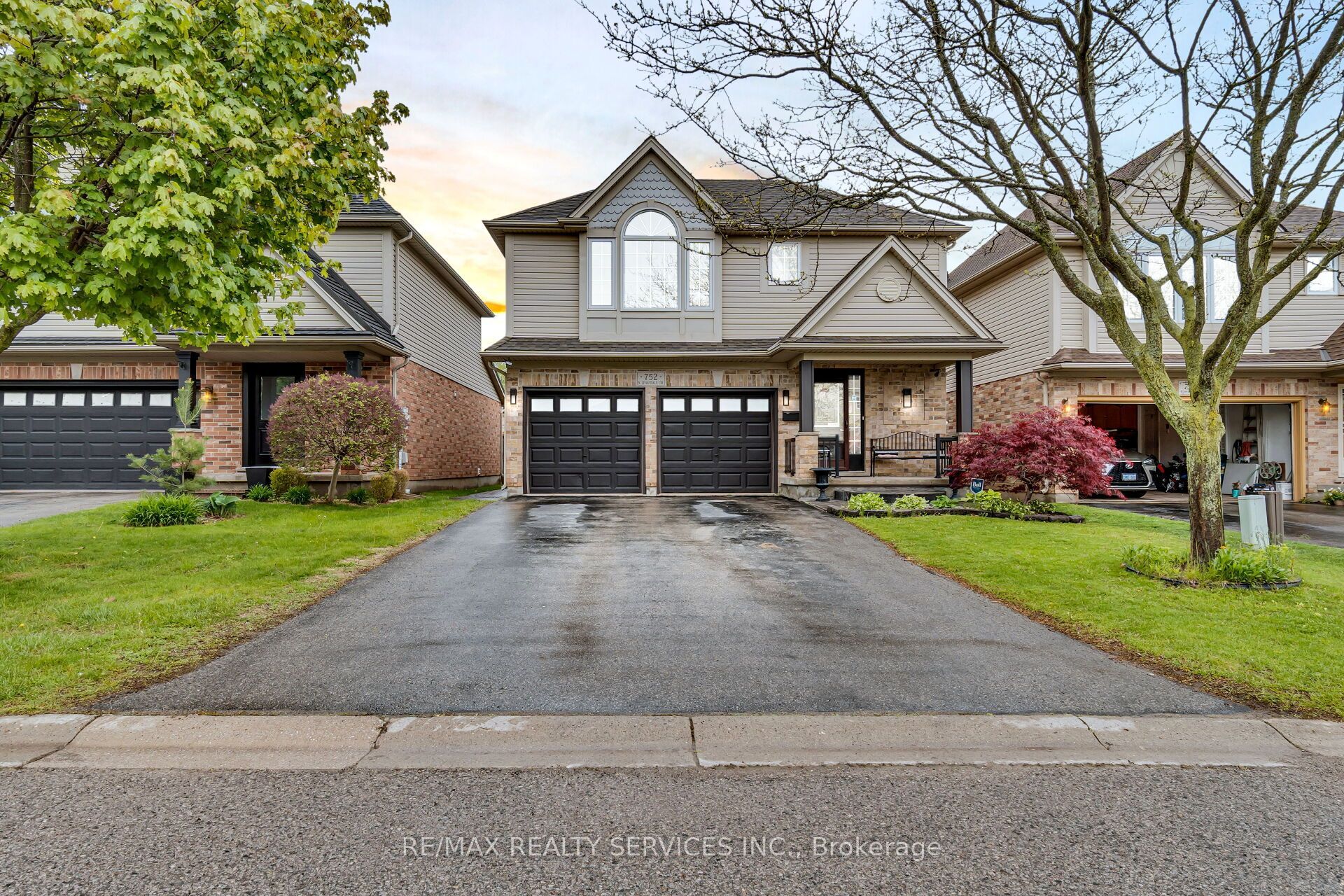 752 North Leaksdale Circle Property Photo 1