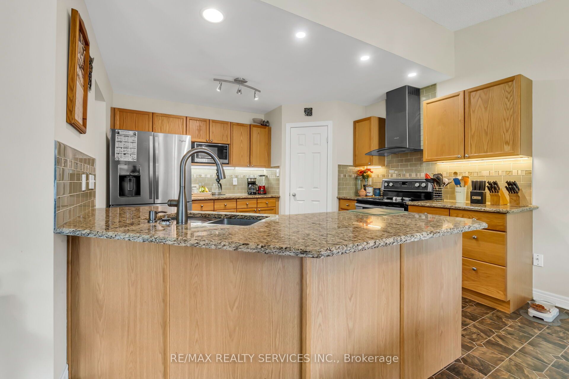 752 North Leaksdale Circle Property Photo 13