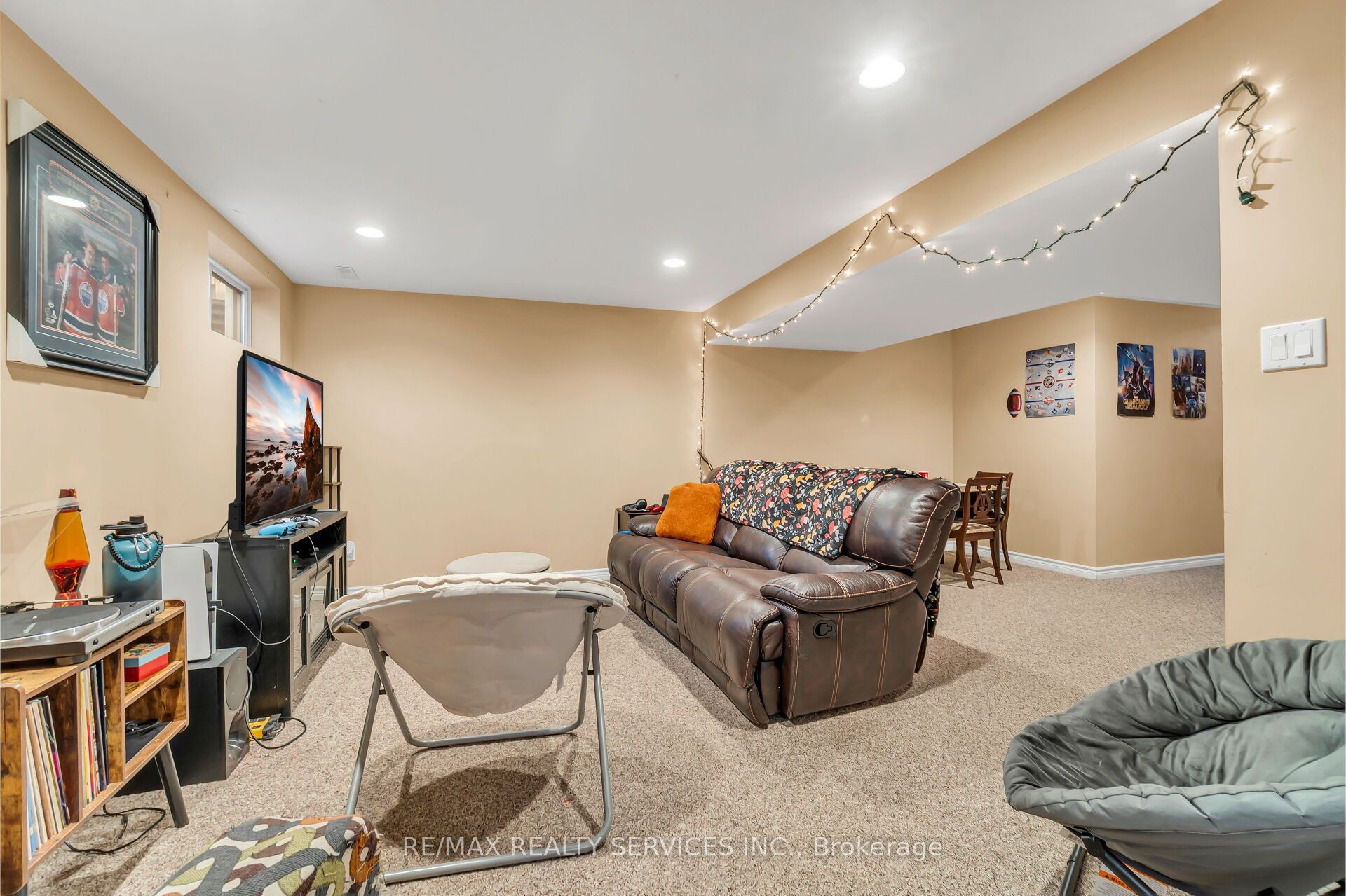 752 North Leaksdale Circle Property Photo 32