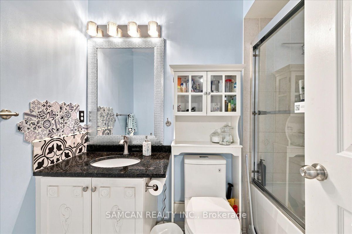 12 Hollinrake Avenue Property Photo 22