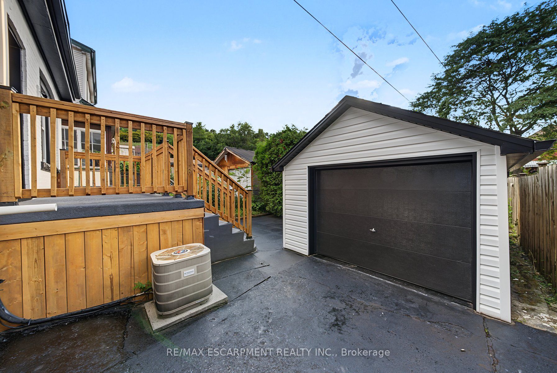 234 Balmoral Avenue S Property Photo 32
