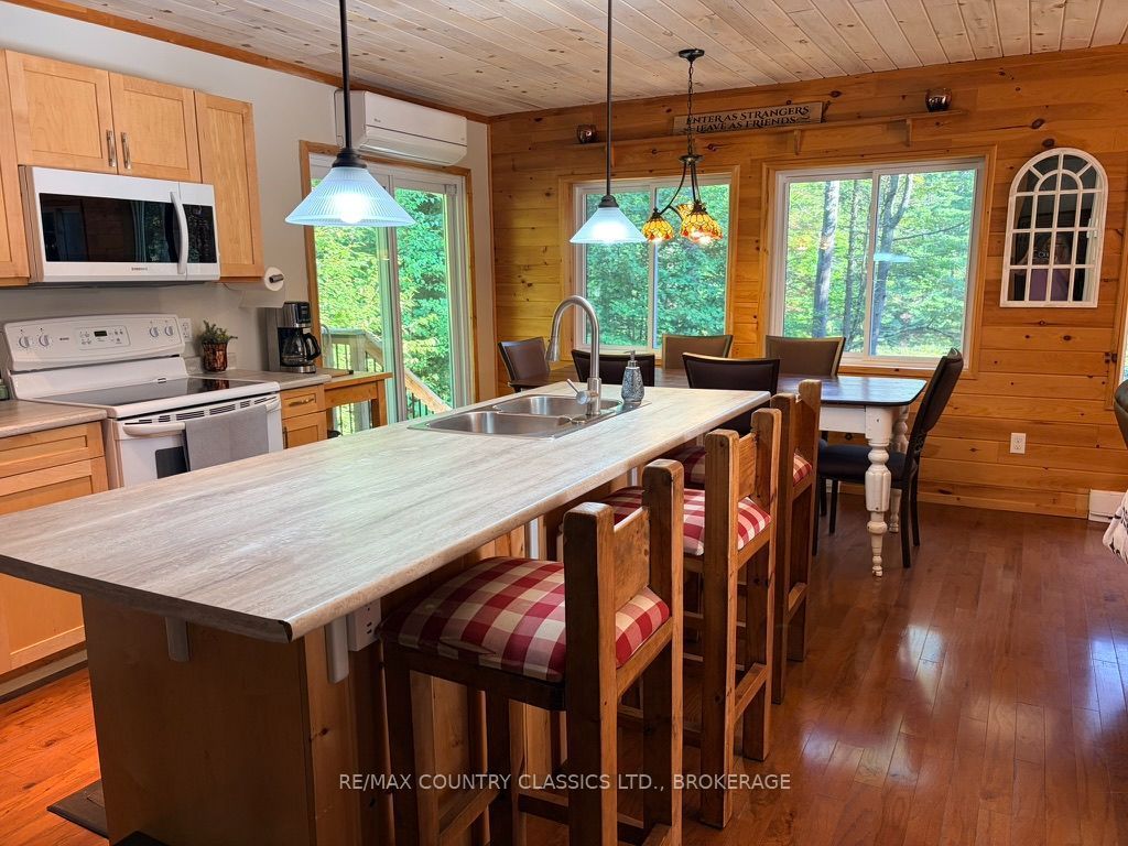 1068c Jacques Bay Road Property Photo 3