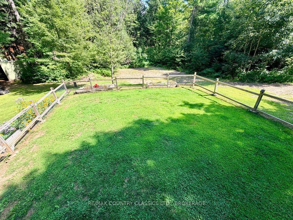 1068c Jacques Bay Road Property Photo 27