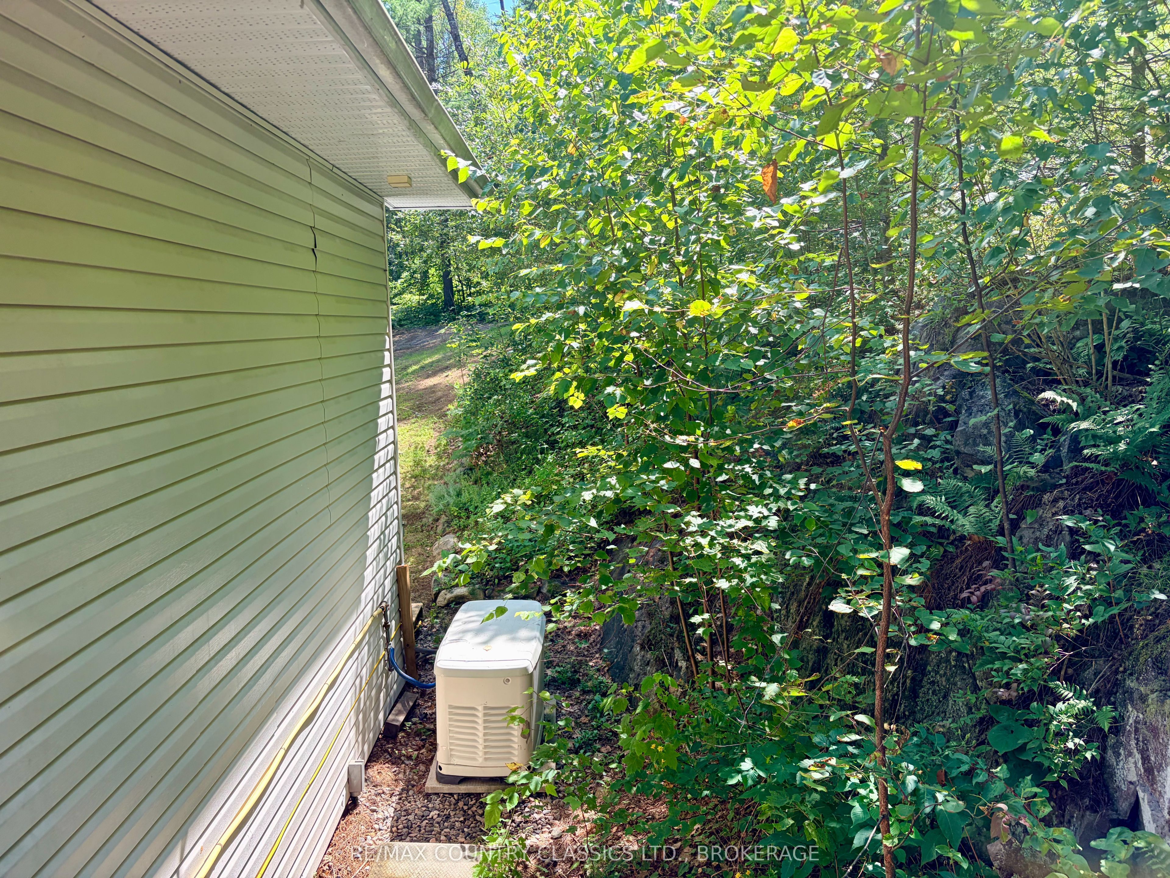 1068c Jacques Bay Road Property Photo 39