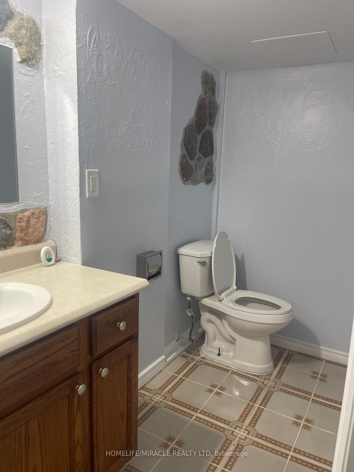 87 Renny Crescent Property Photo 3