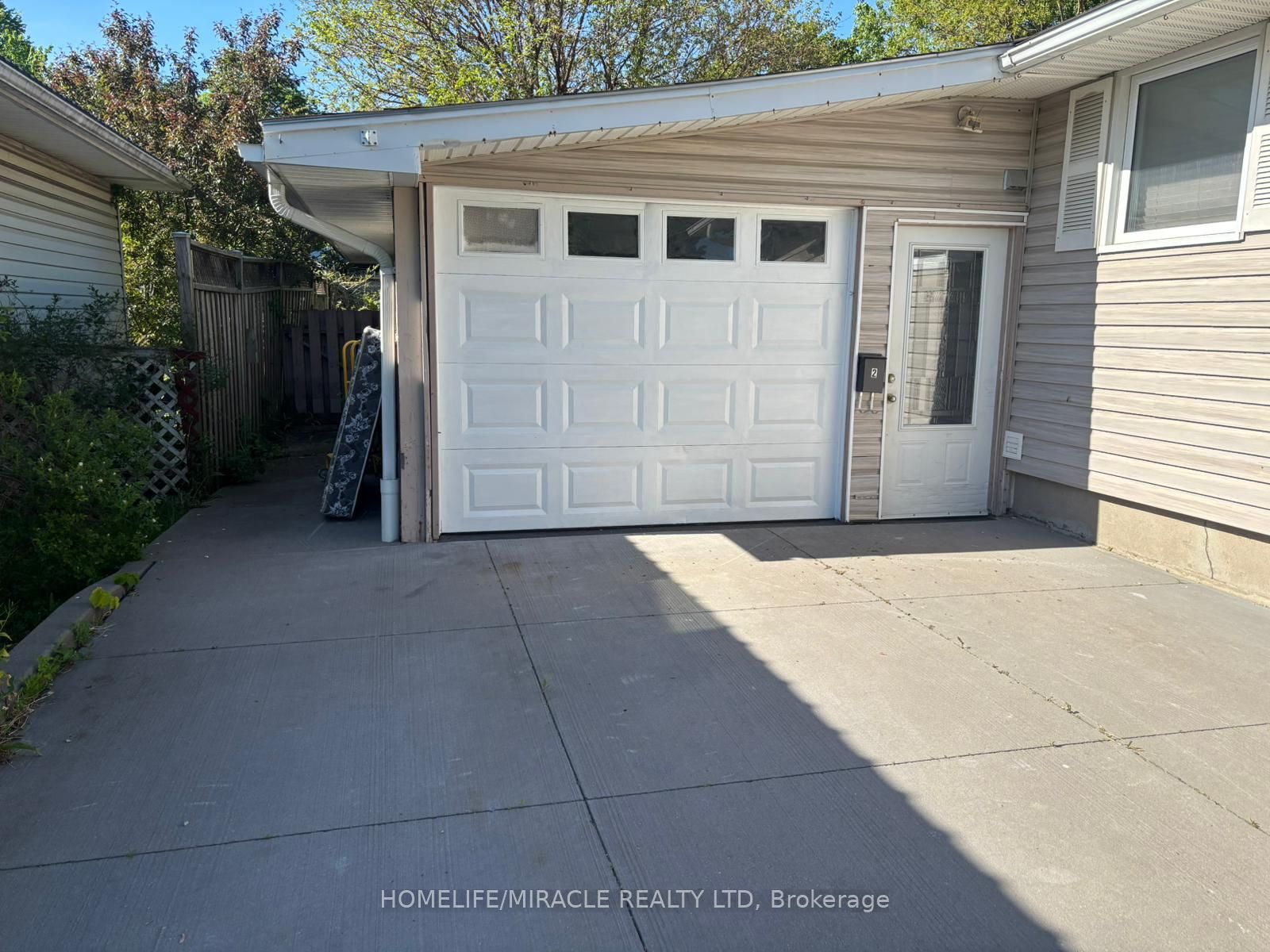 87 Renny Crescent Property Photo 32