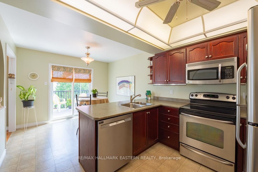 20 Ferguson Place Property Photo 9