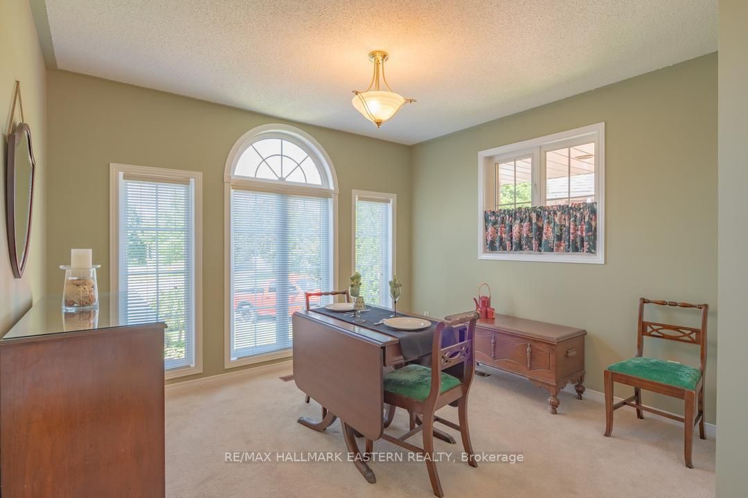 20 Ferguson Place Property Photo 11