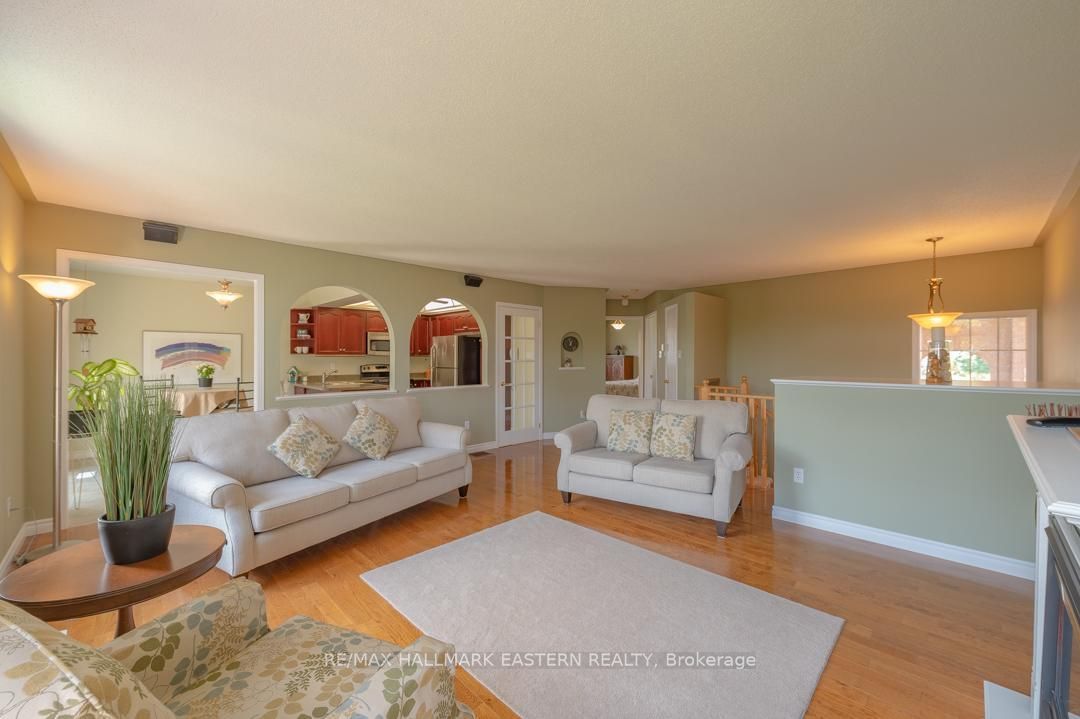 20 Ferguson Place Property Photo 16