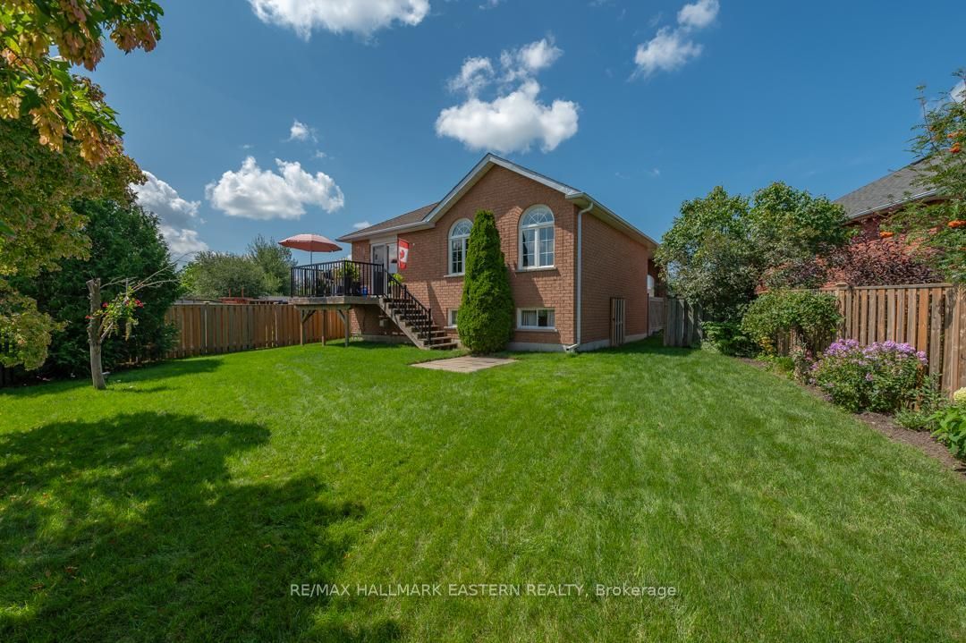 20 Ferguson Place Property Photo 28