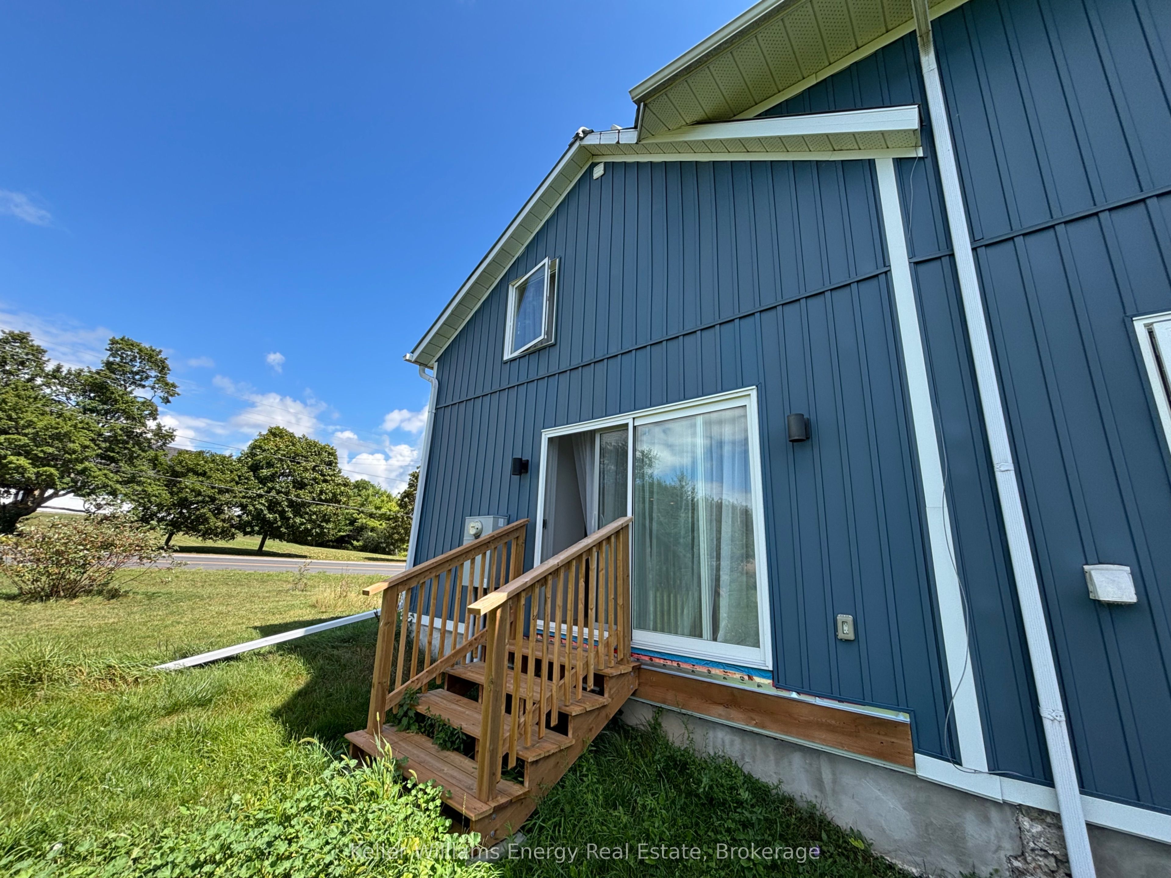 18683 Loyalist Parkway 2 Property Photo 3