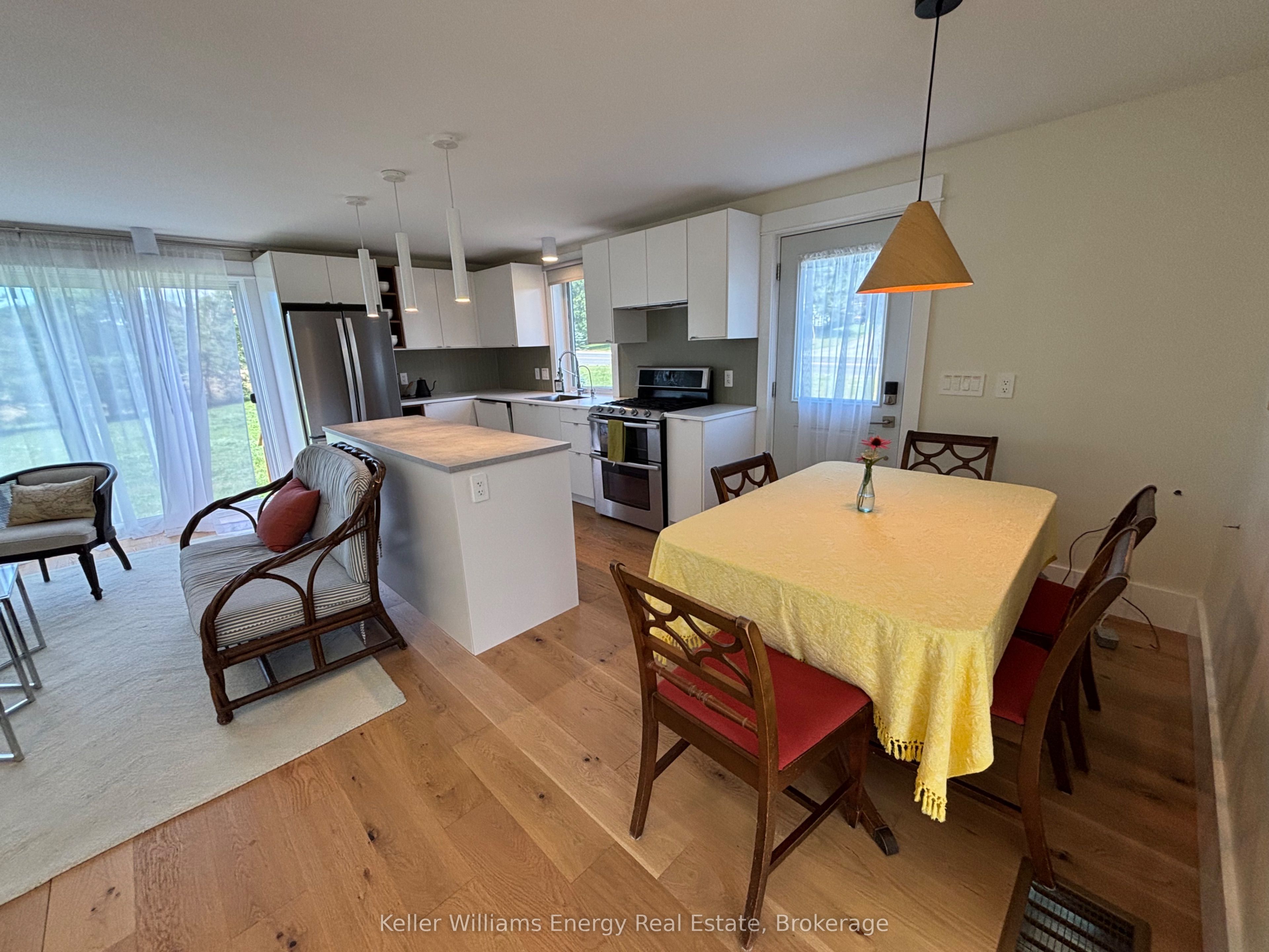18683 Loyalist Parkway 2 Property Photo 8