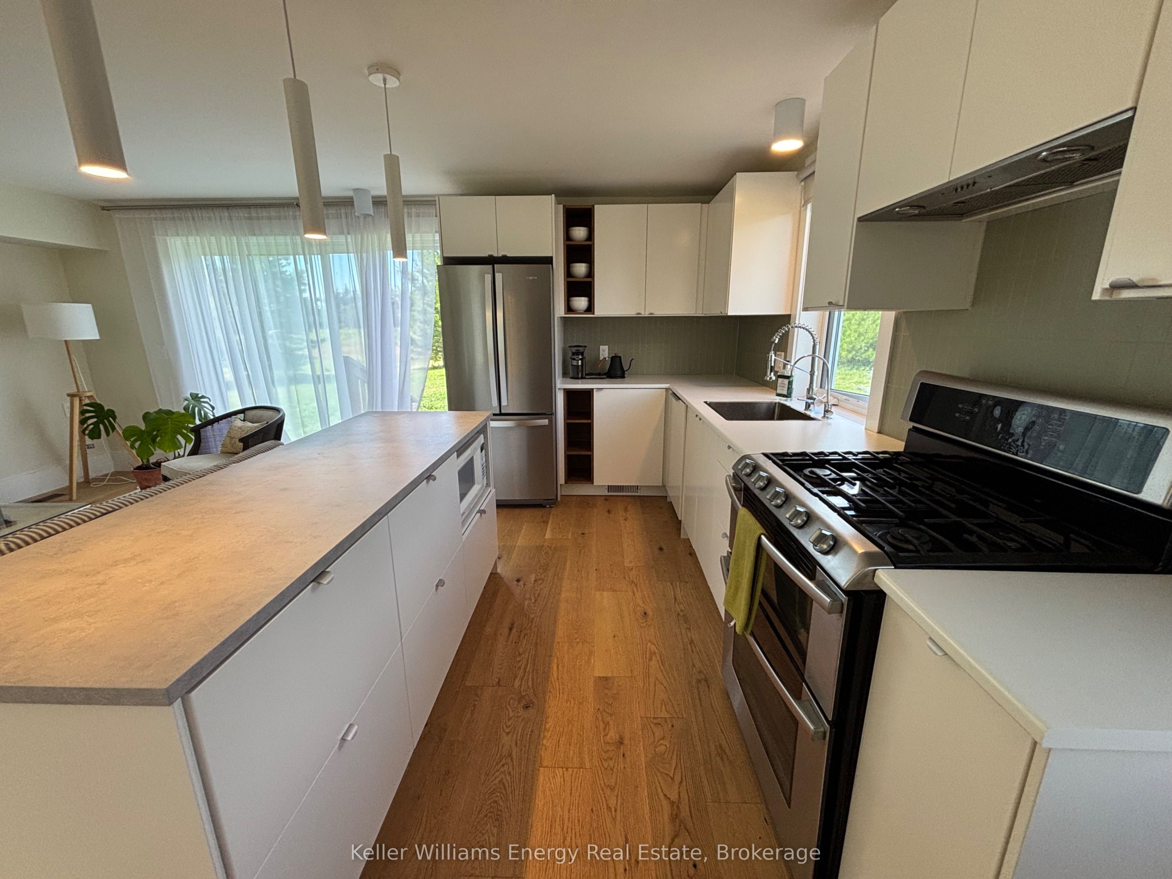 18683 Loyalist Parkway 2 Property Photo 10