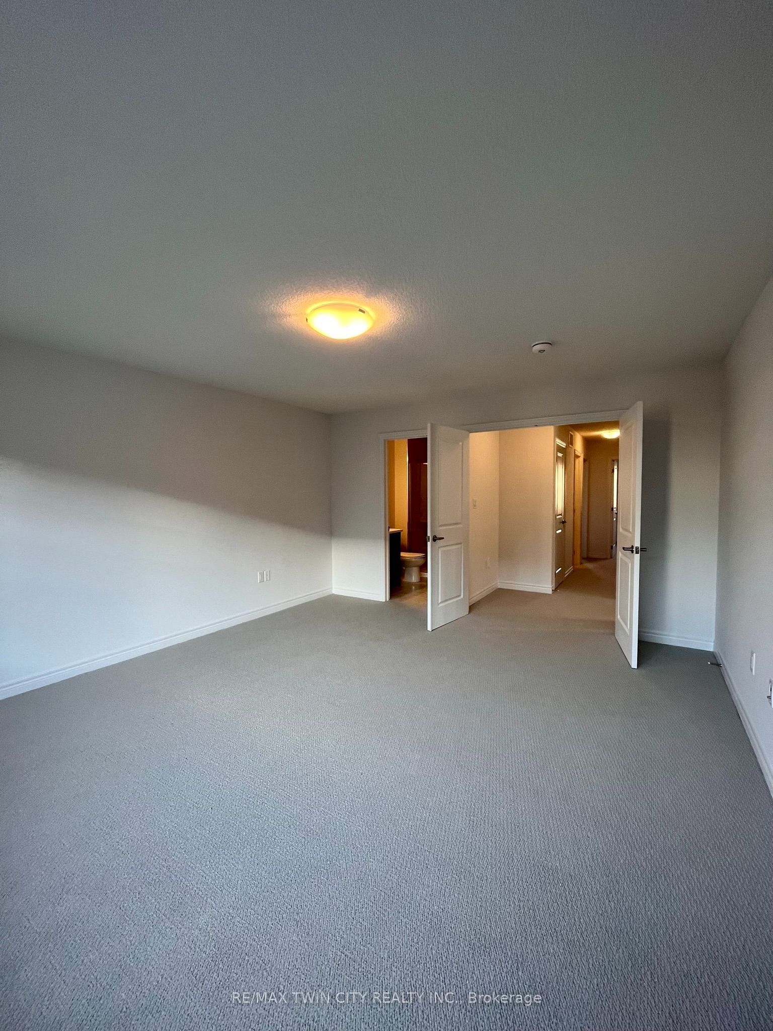 461 Blackburn Drive 2 Property Photo 11