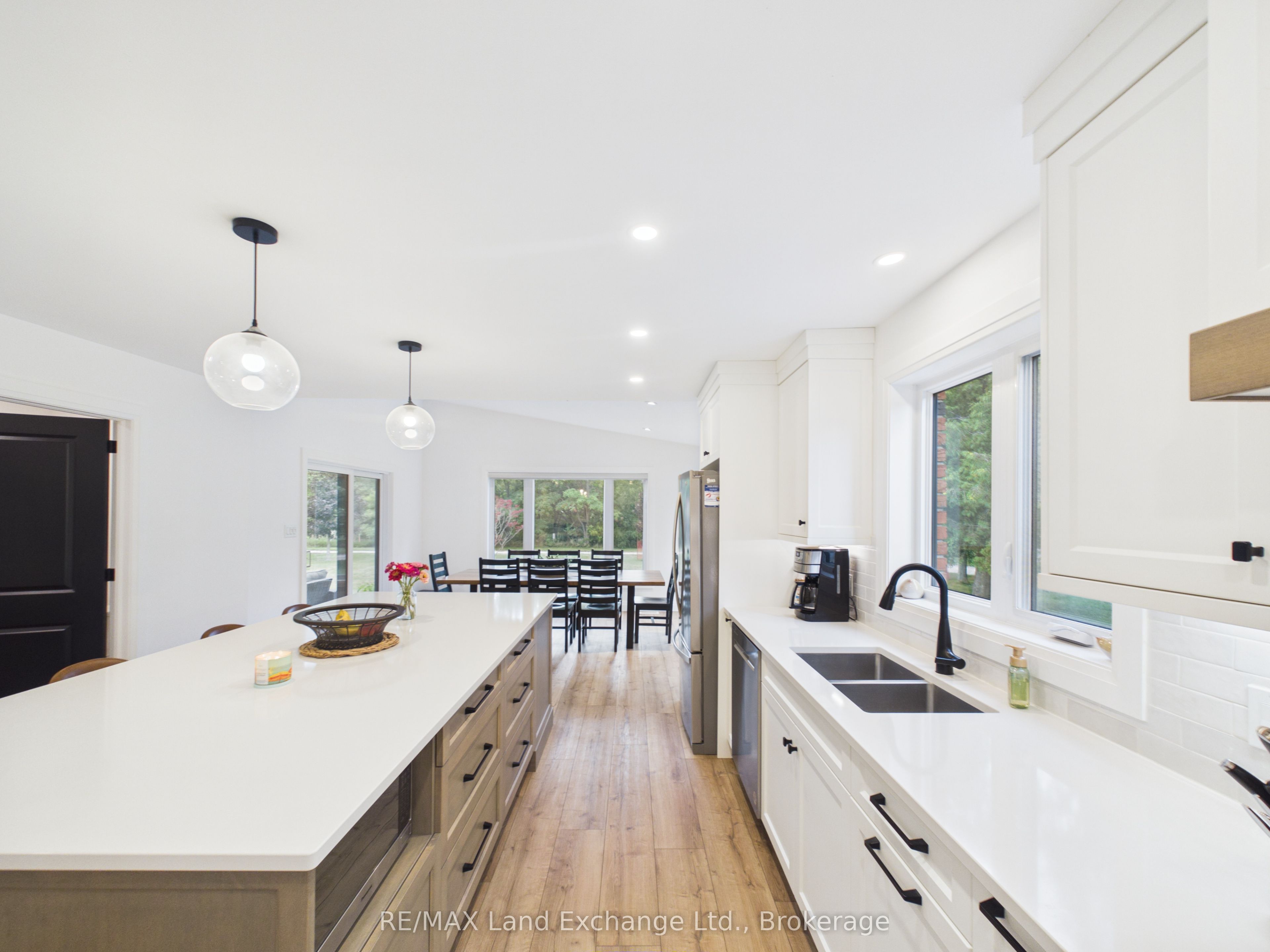 2 Park Street Property Photo 6