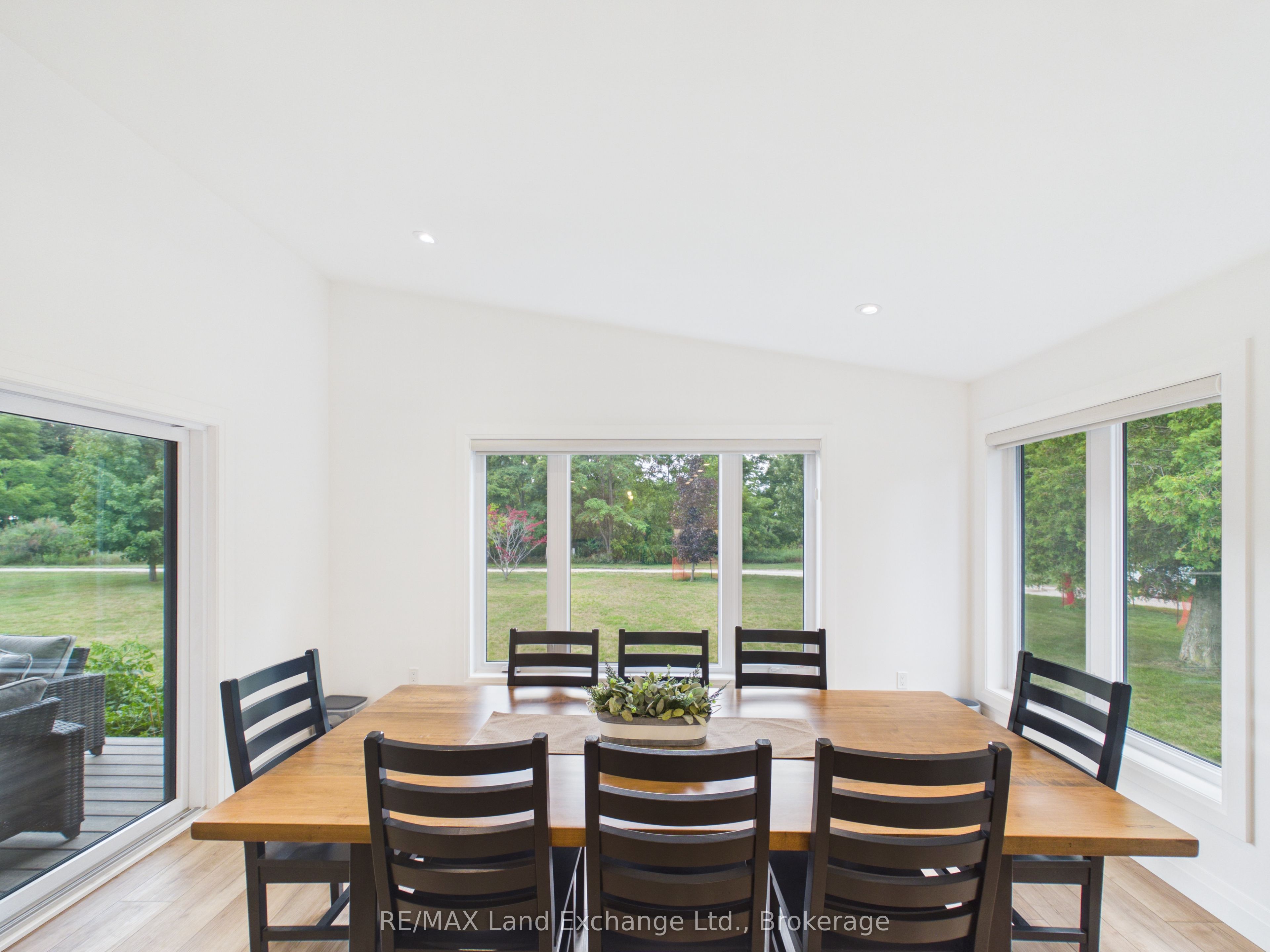 2 Park Street Property Photo 8