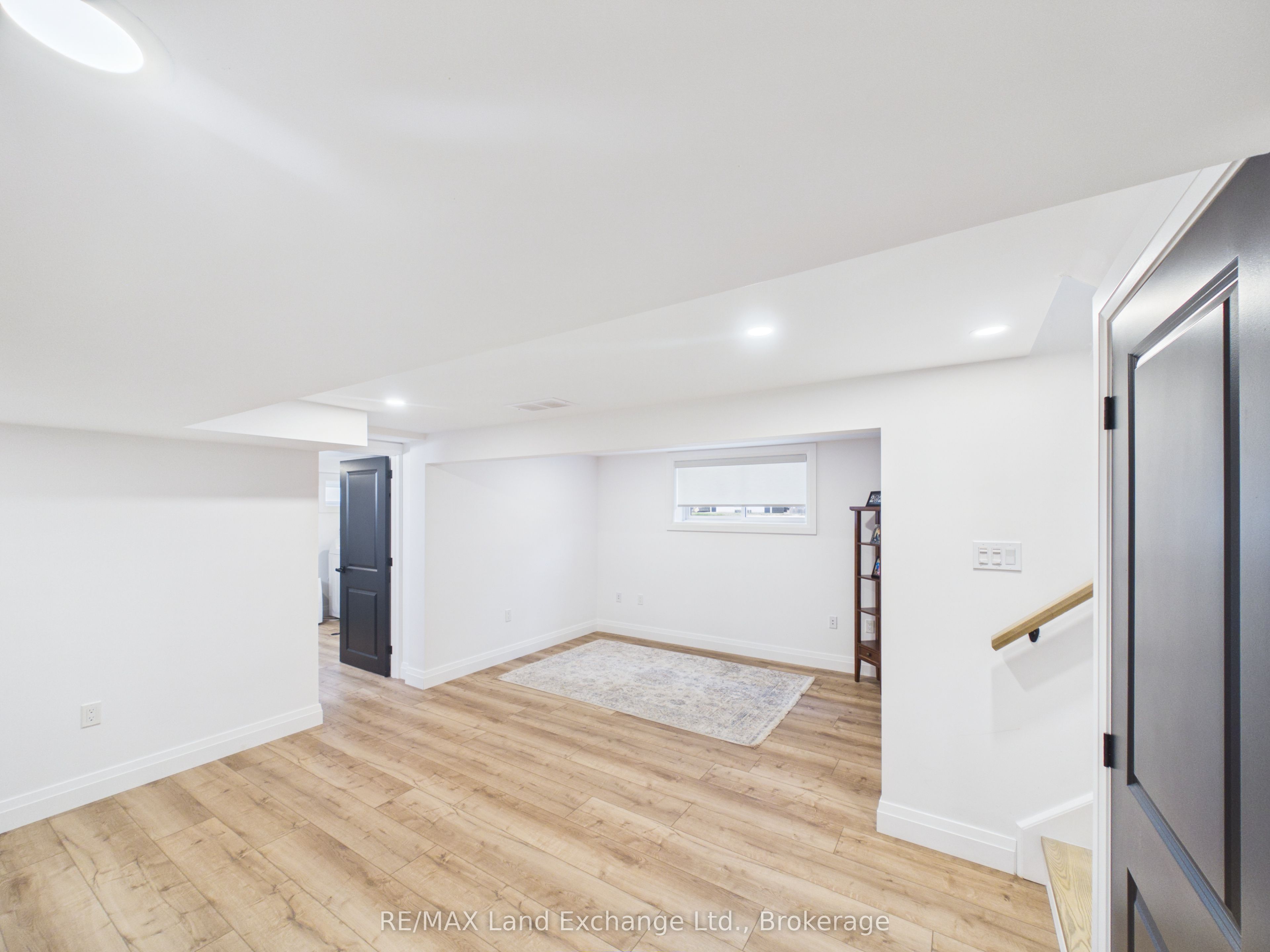 2 Park Street Property Photo 14