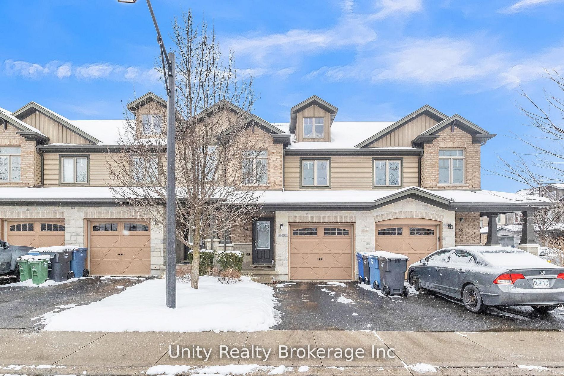 44 Arlington Crescent Property Photo 1