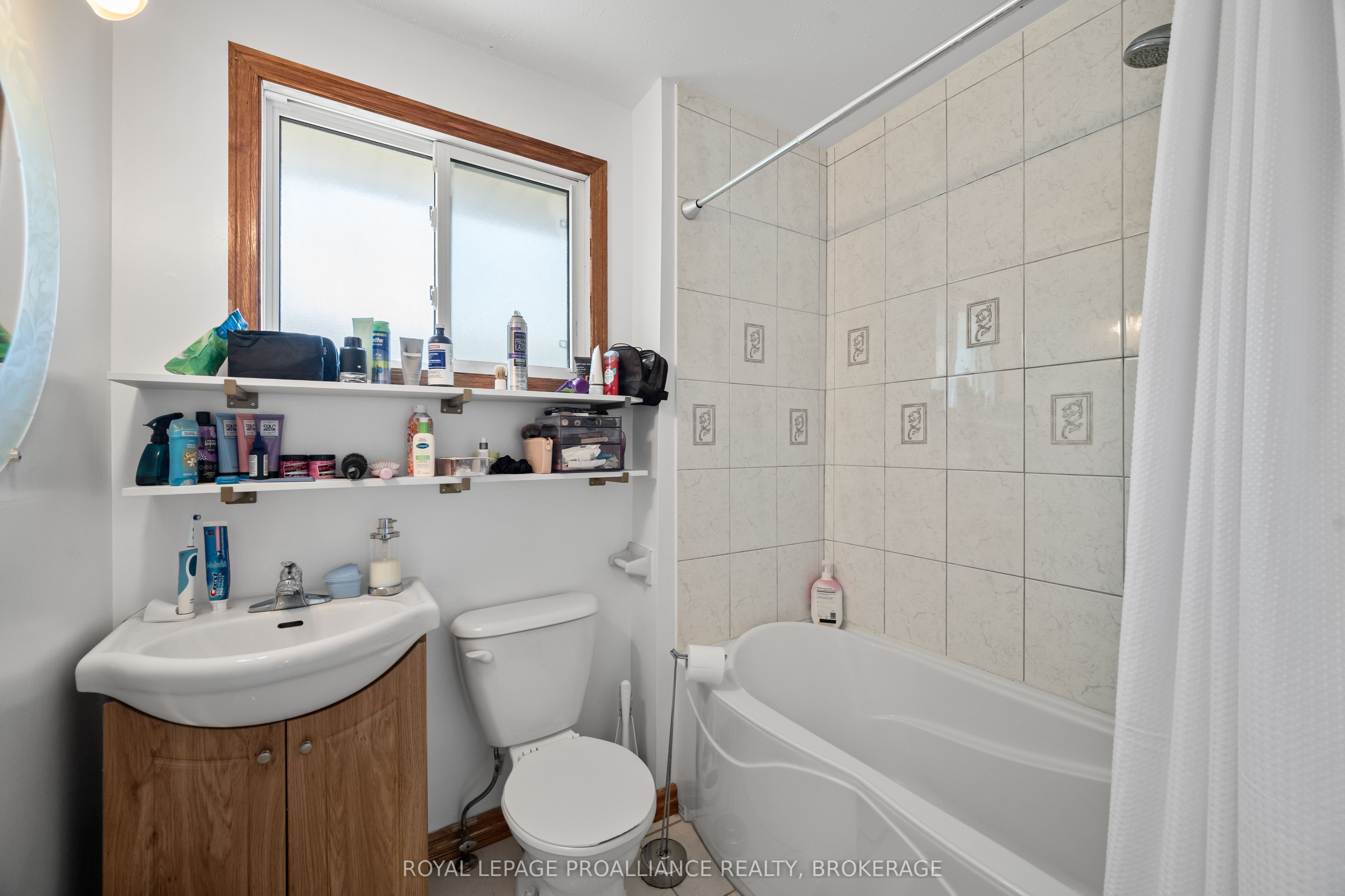 46 Rosemund Crescent Property Photo 18