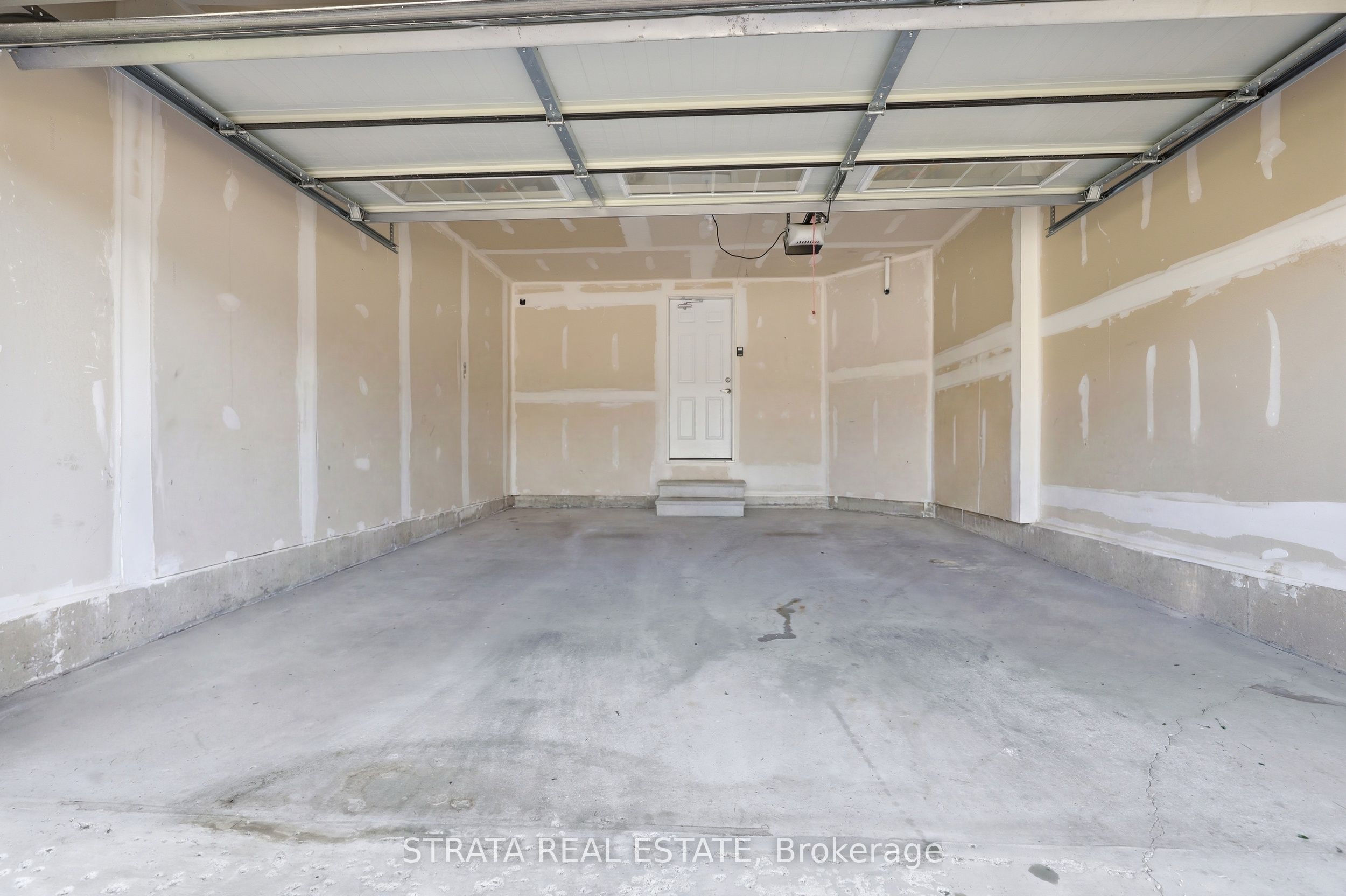 182 Explorer Way Property Photo 28